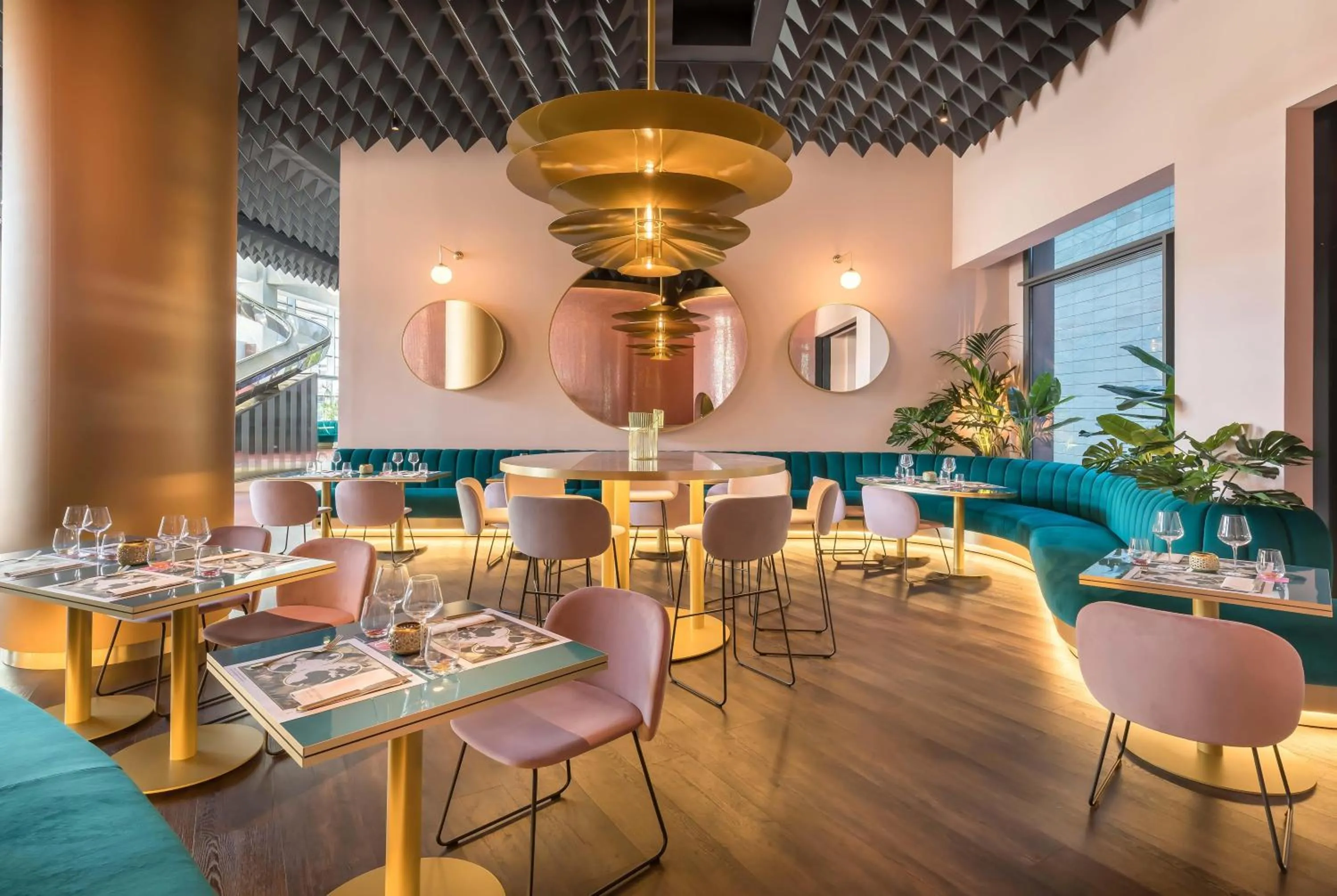 Restaurant/places to eat in Barceló Malaga