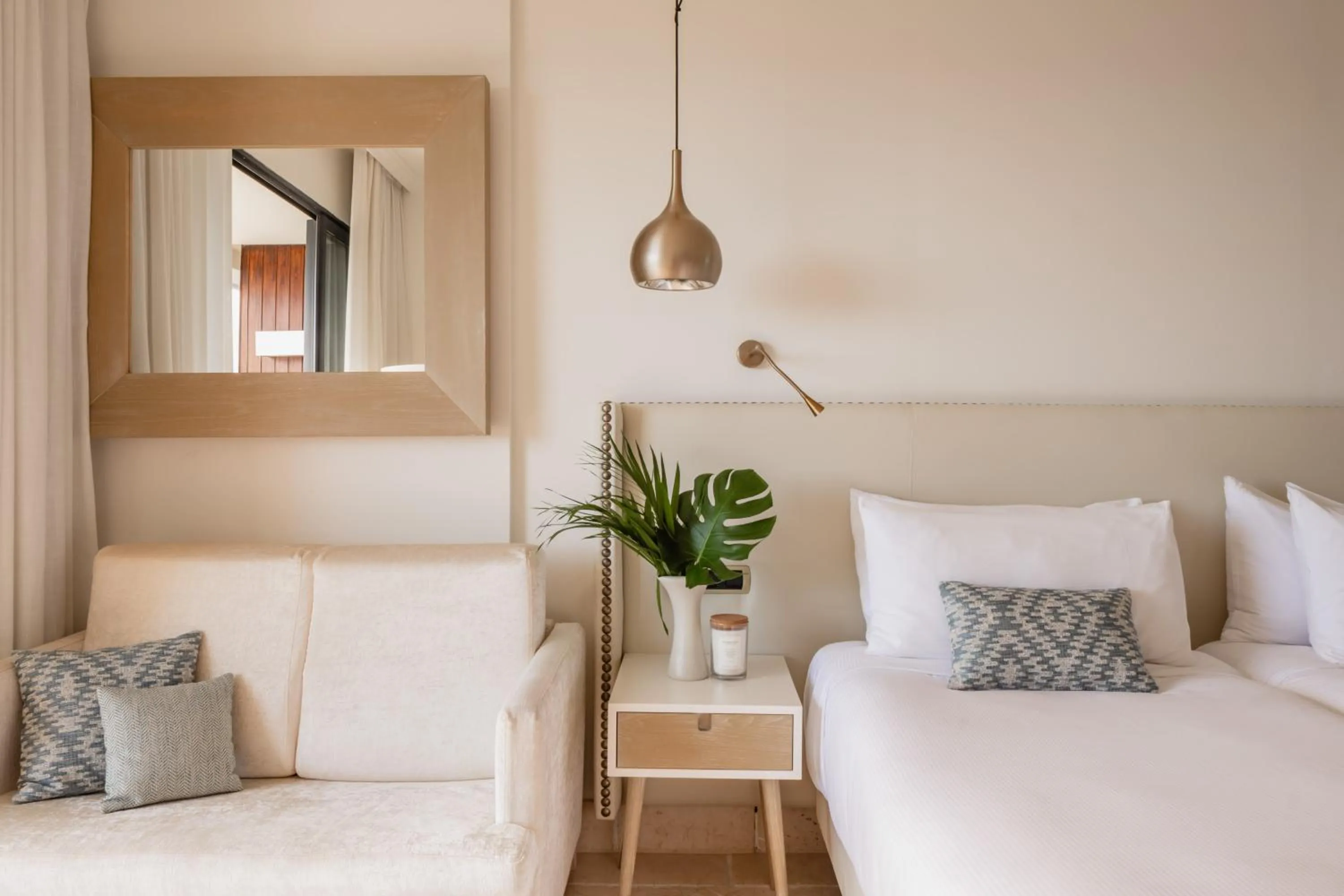 Bed in Hotel Don Pepe Gran Meliá