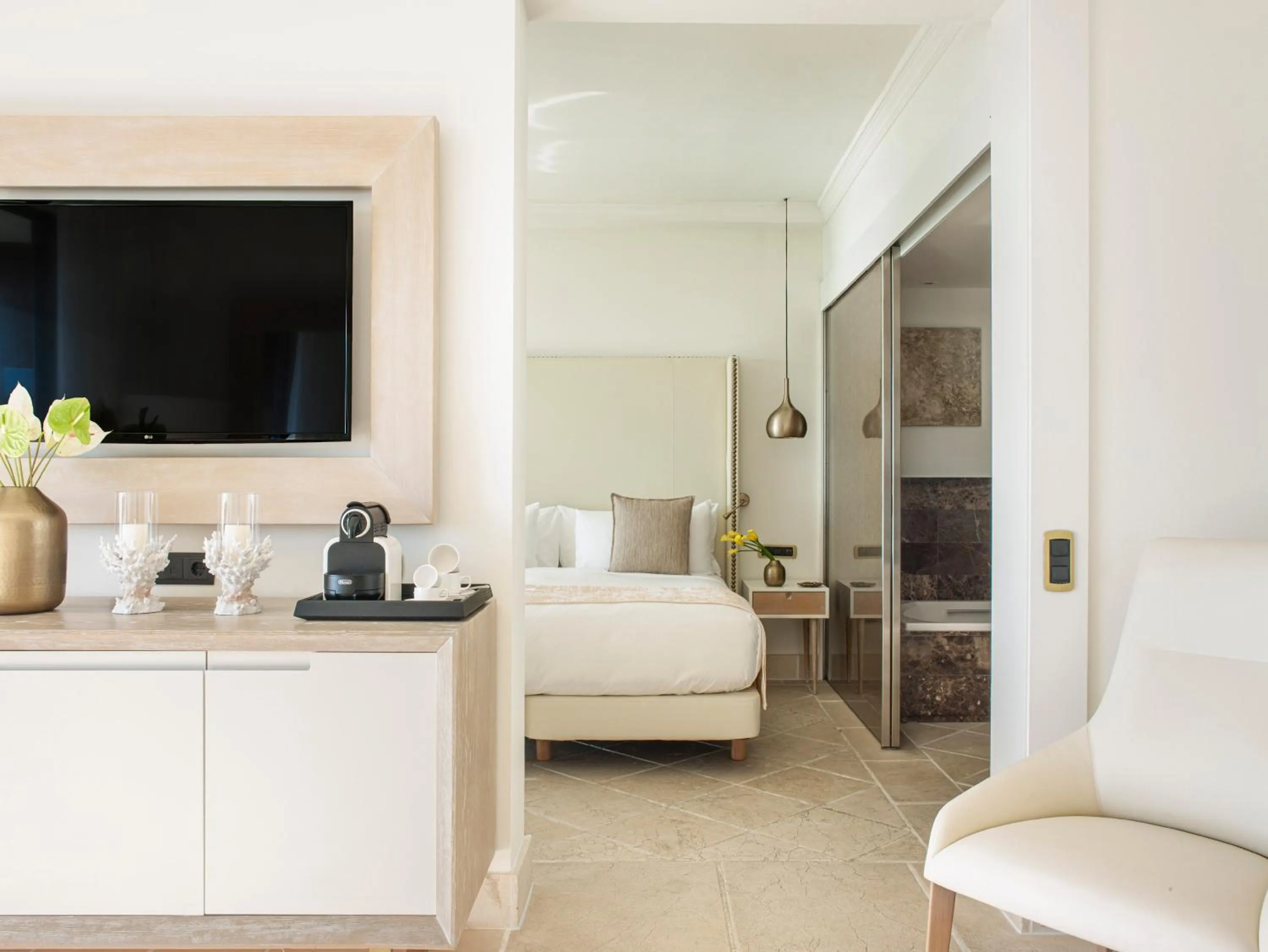 Bedroom in Hotel Don Pepe Gran Meliá