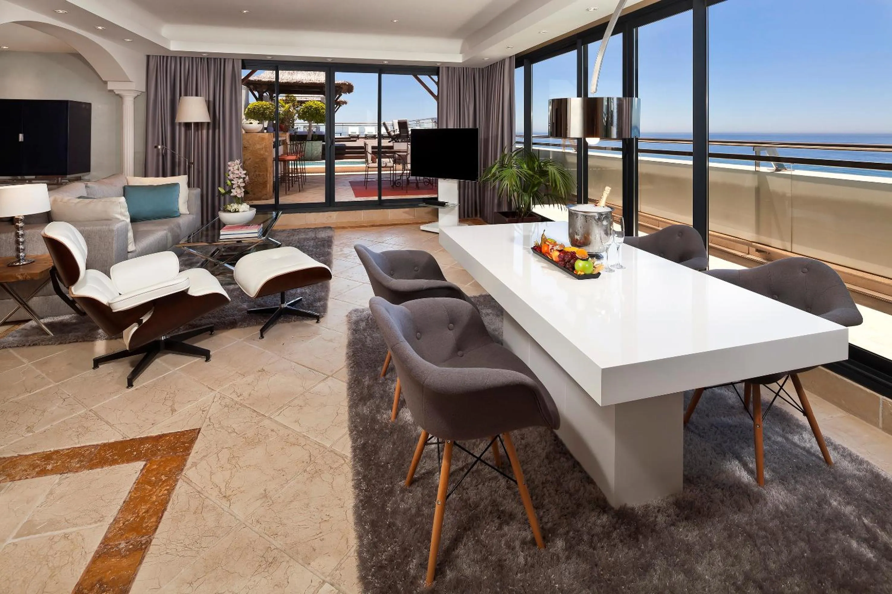 Living room in Hotel Don Pepe Gran Meliá