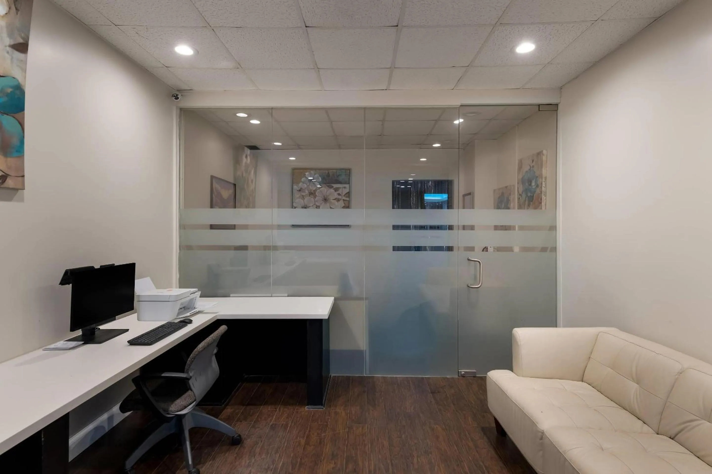 Business facilities in Suburban Studios San Angelo near Convention Center