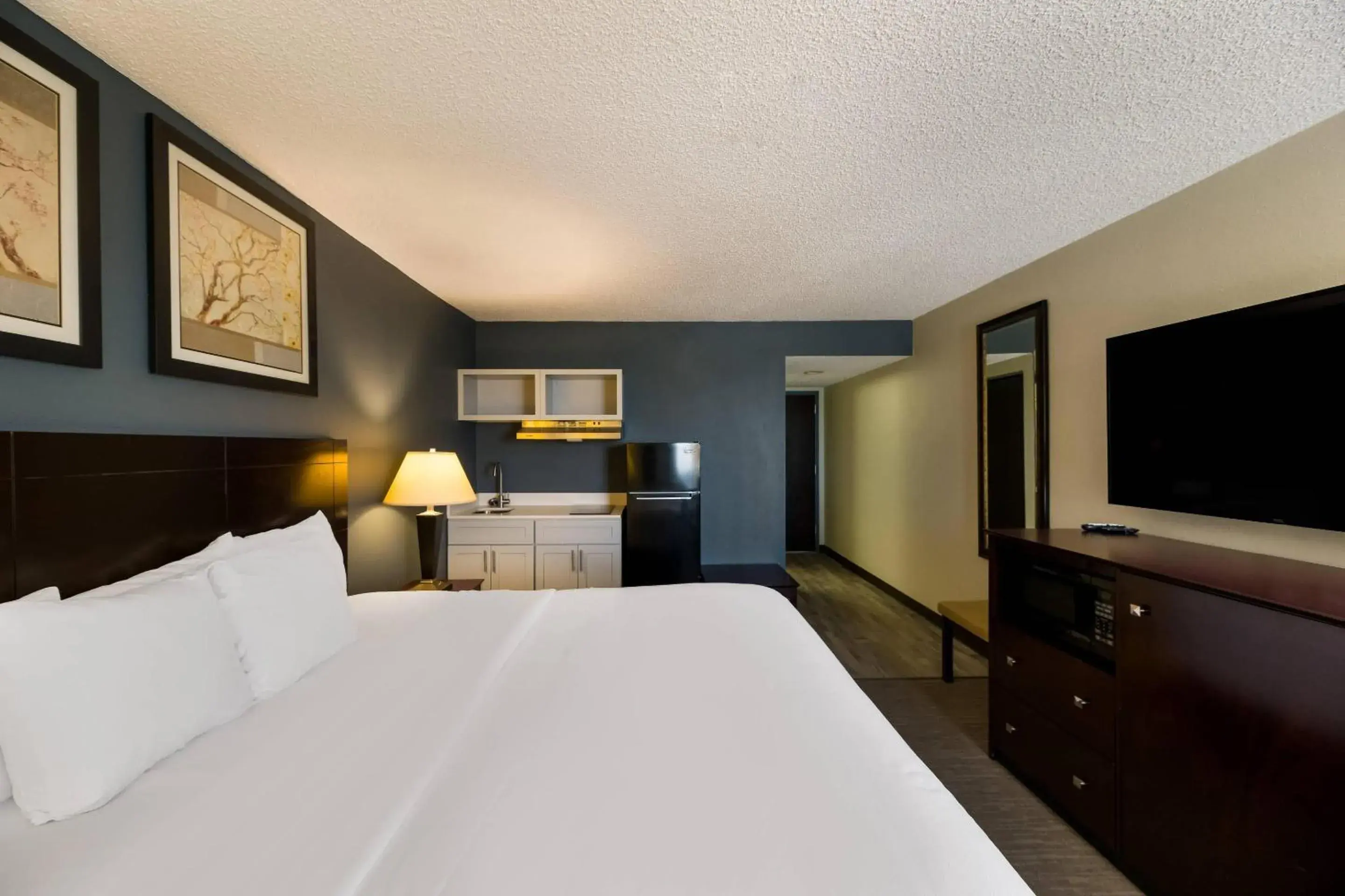 Bedroom, Bed in Suburban Studios San Angelo near Convention Center Bedroom, Bed in Suburban Studios San Angelo near Convention Center