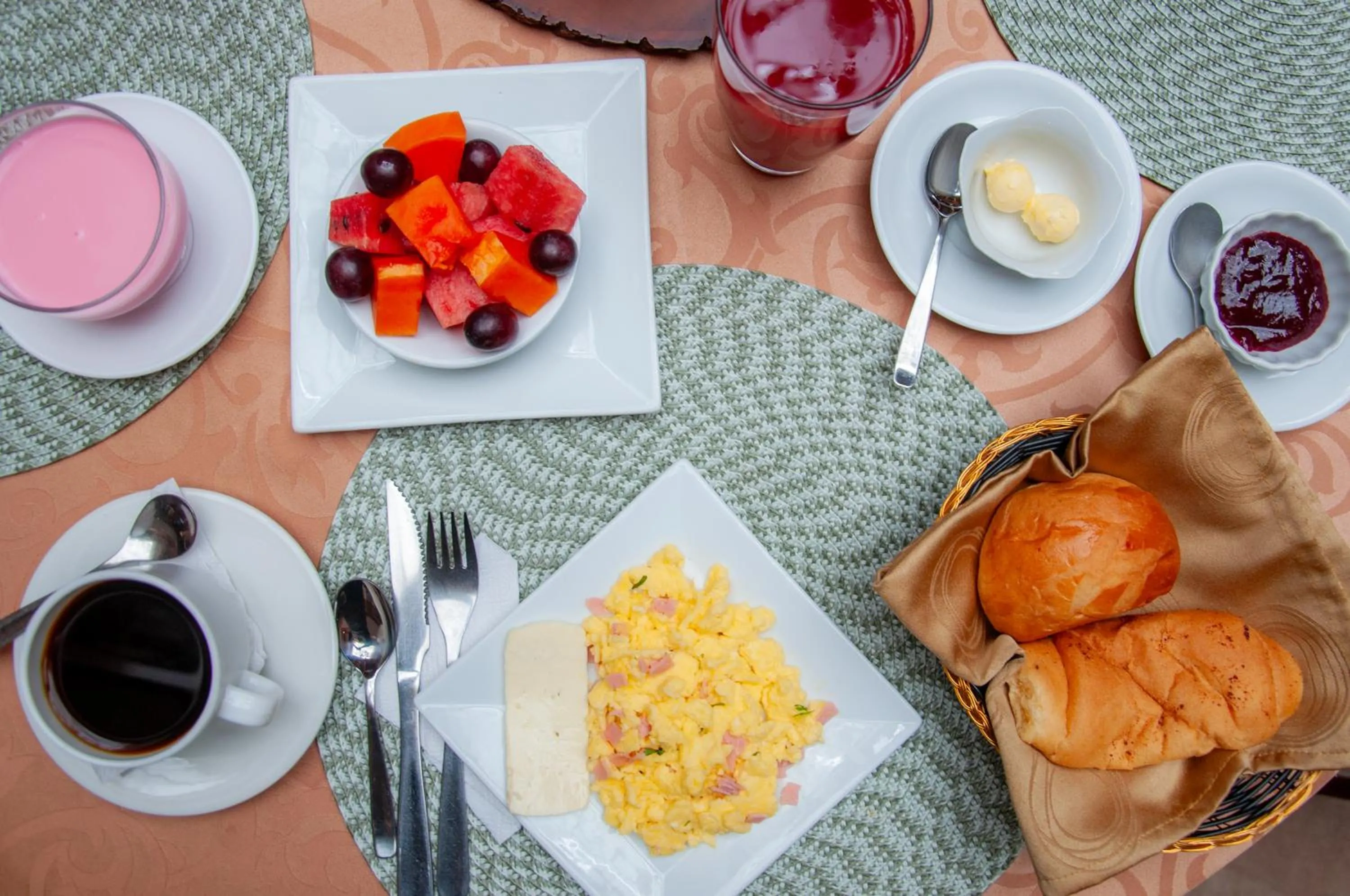Breakfast in Hotel Campanario