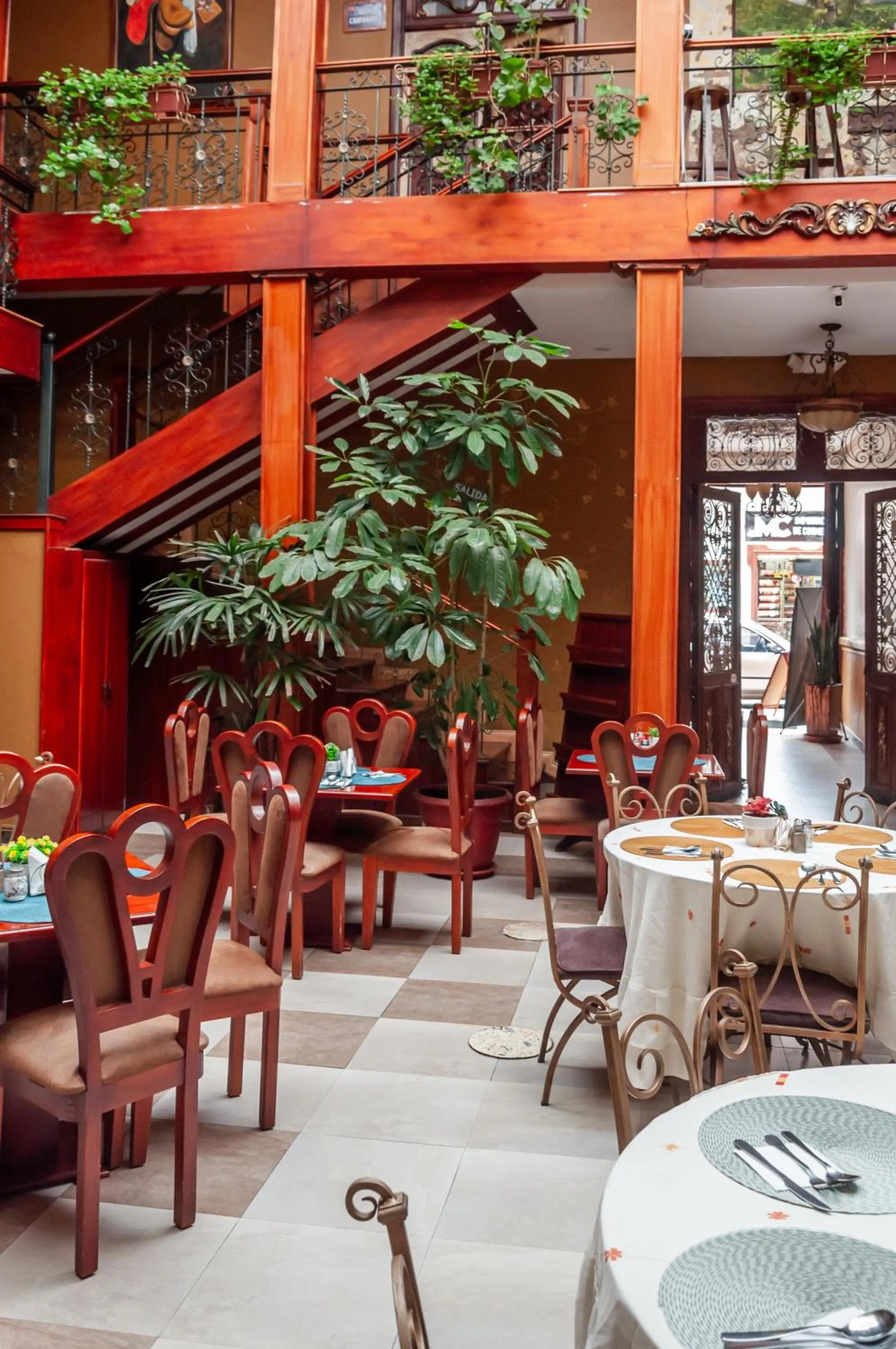 Patio in Hotel Campanario