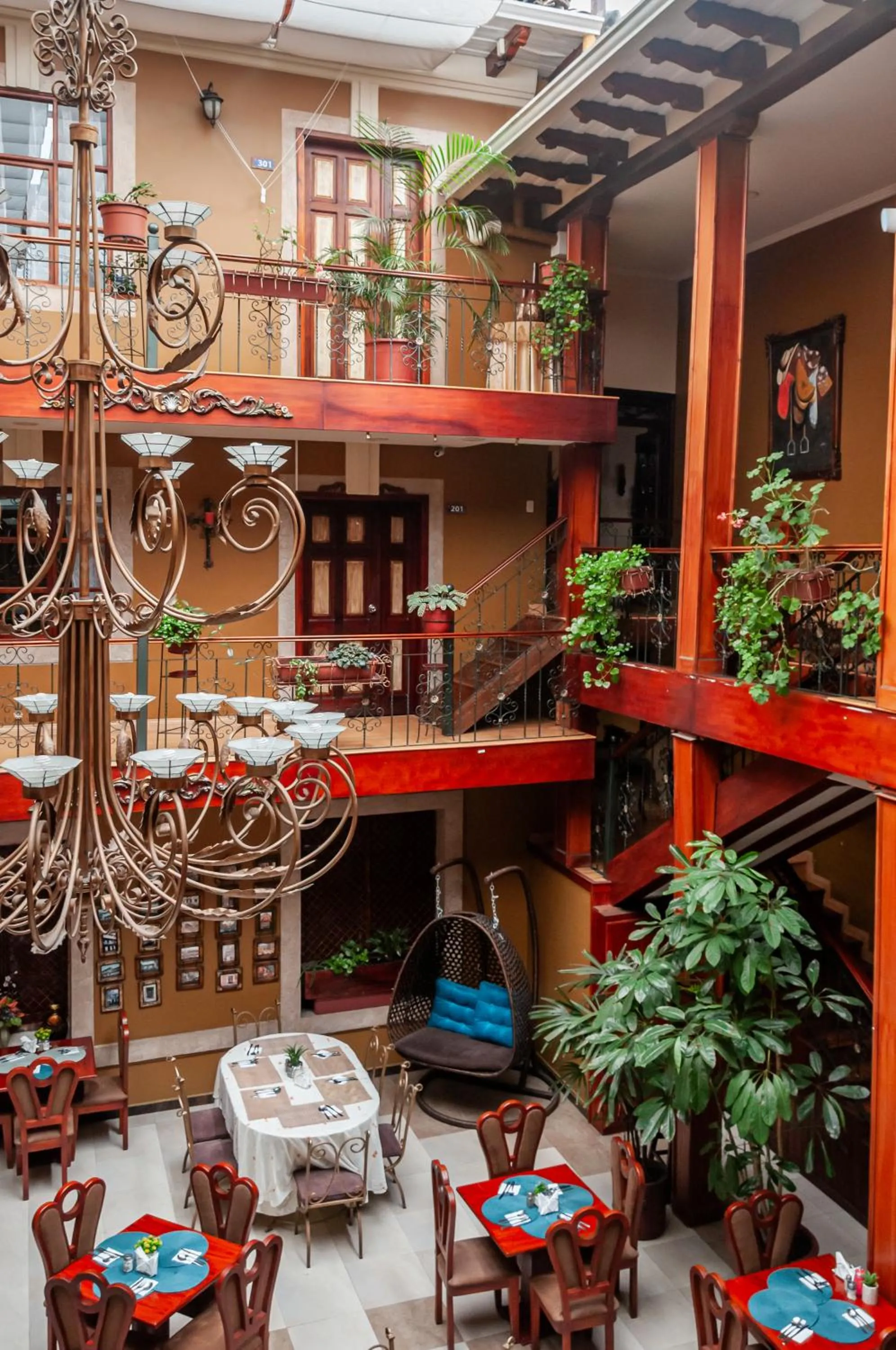 Patio in Hotel Campanario