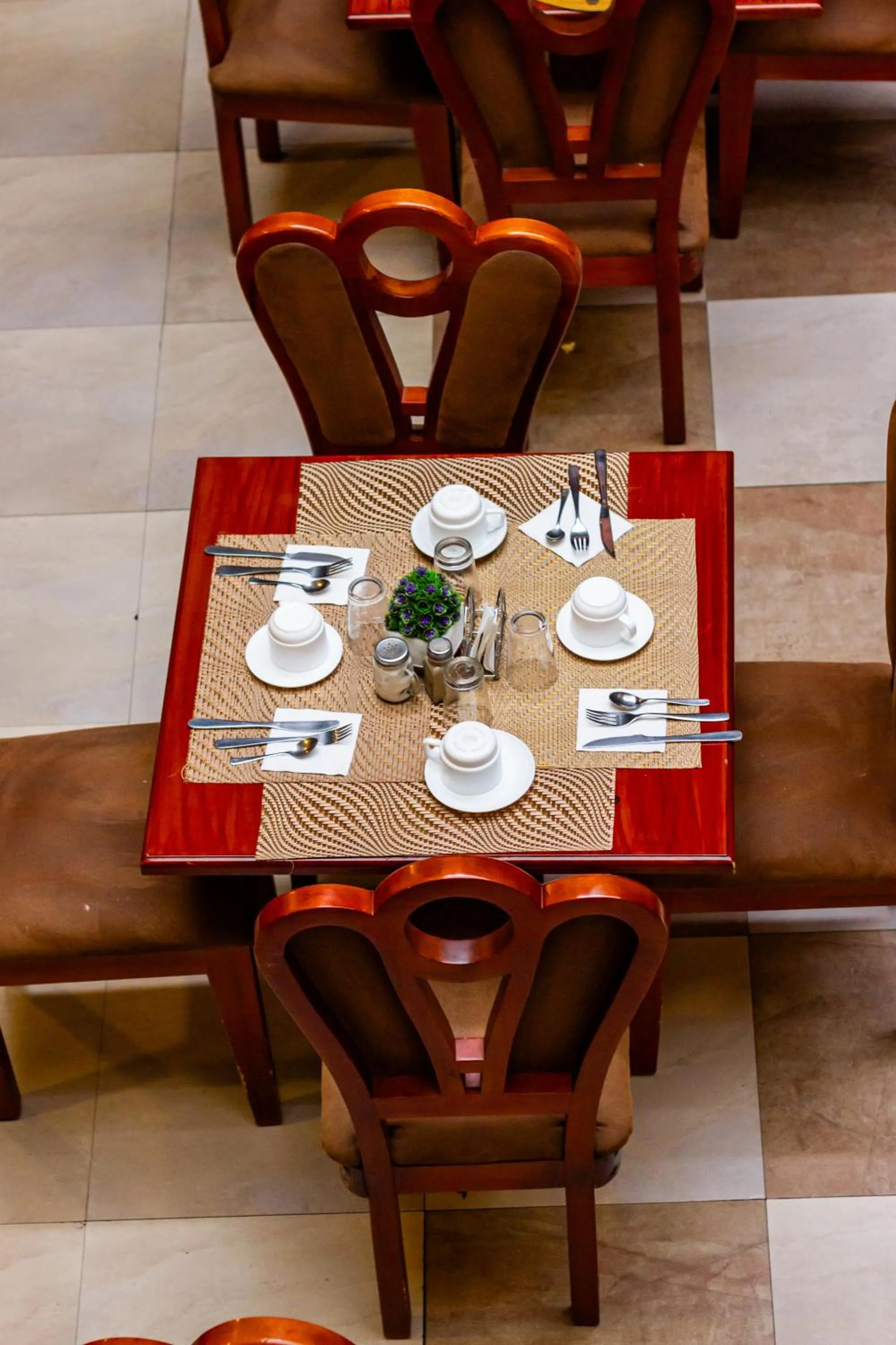 Restaurant/places to eat in Hotel Campanario