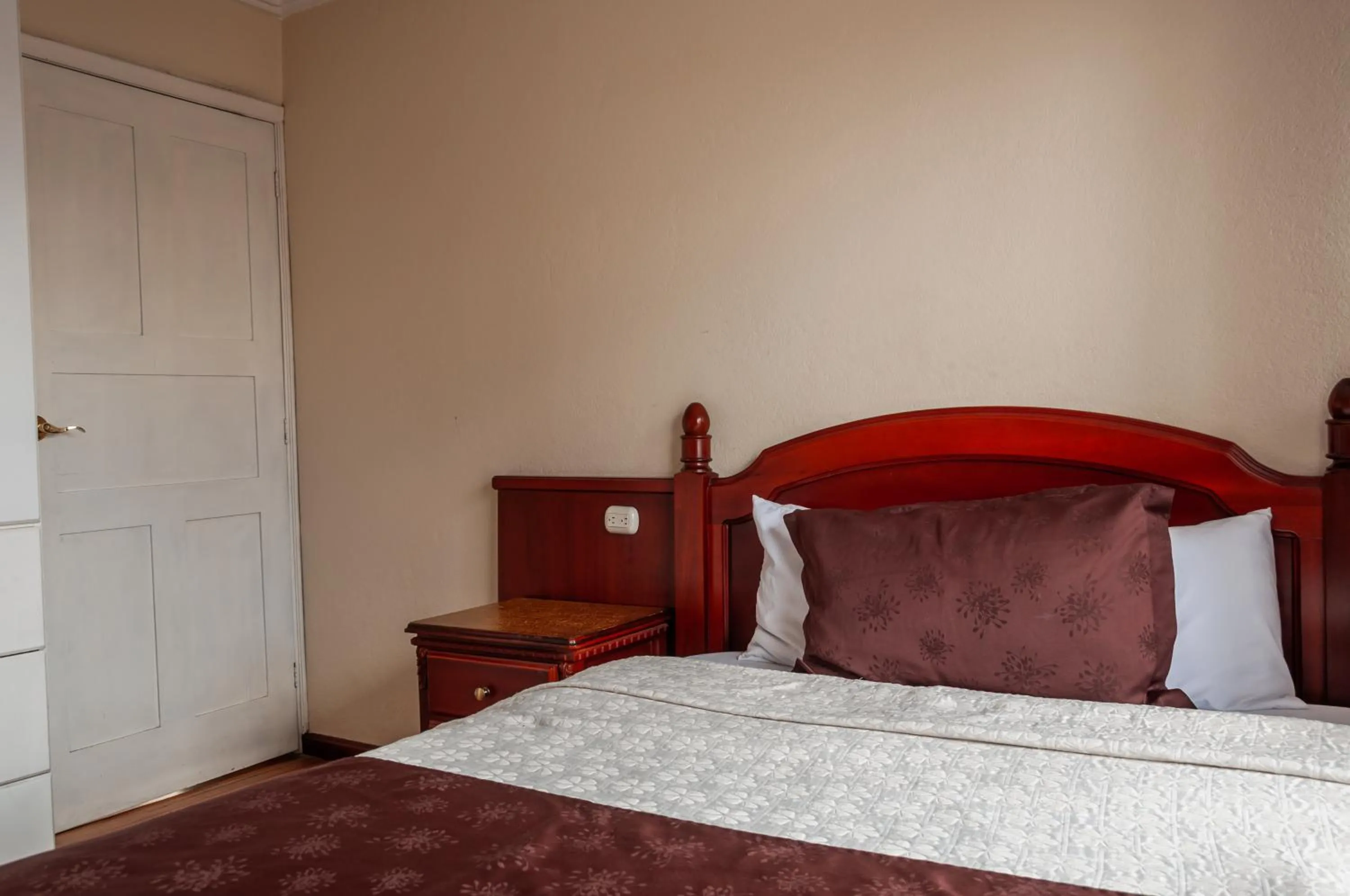 Bed in Hotel Campanario