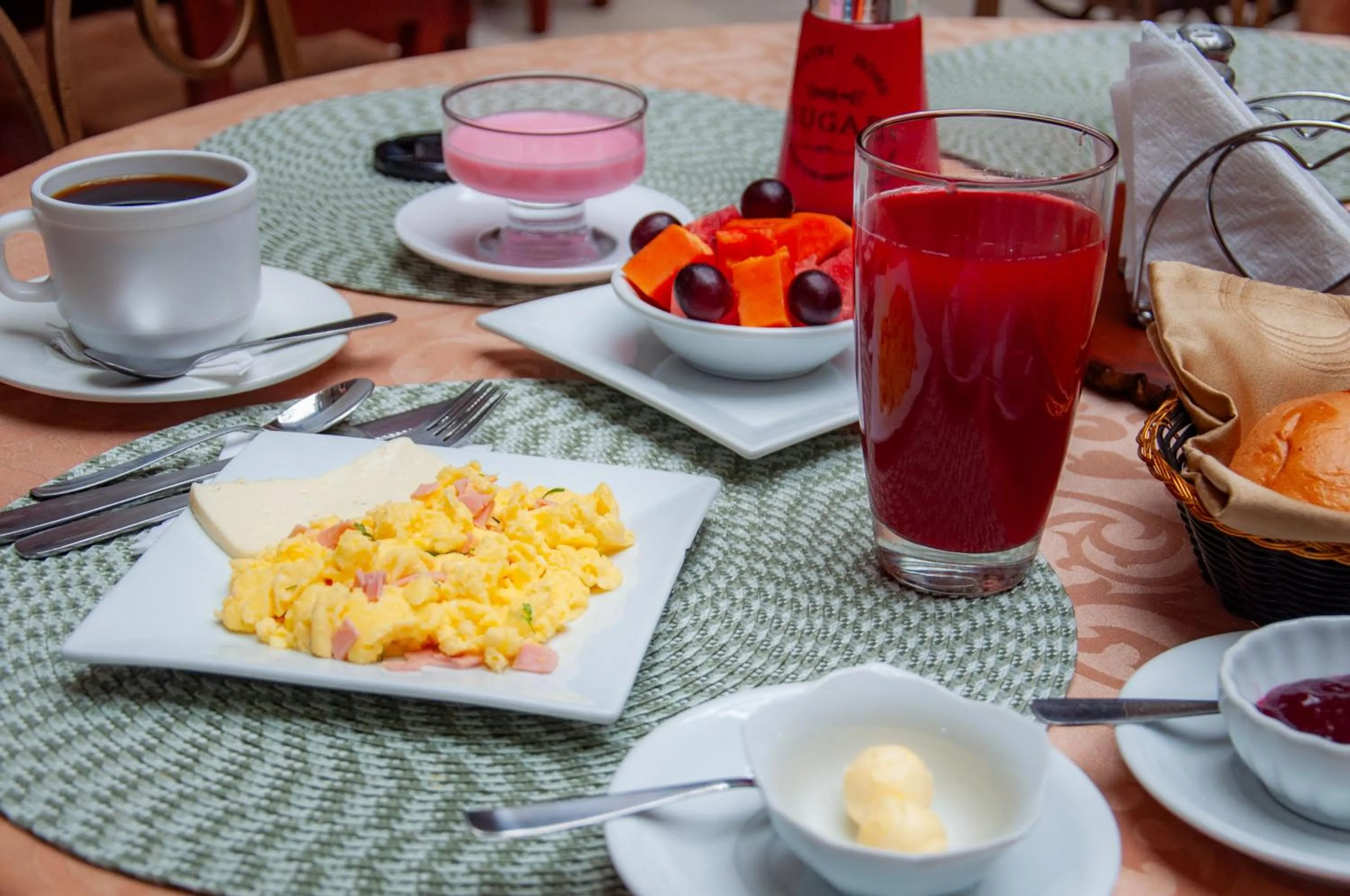 Breakfast in Hotel Campanario