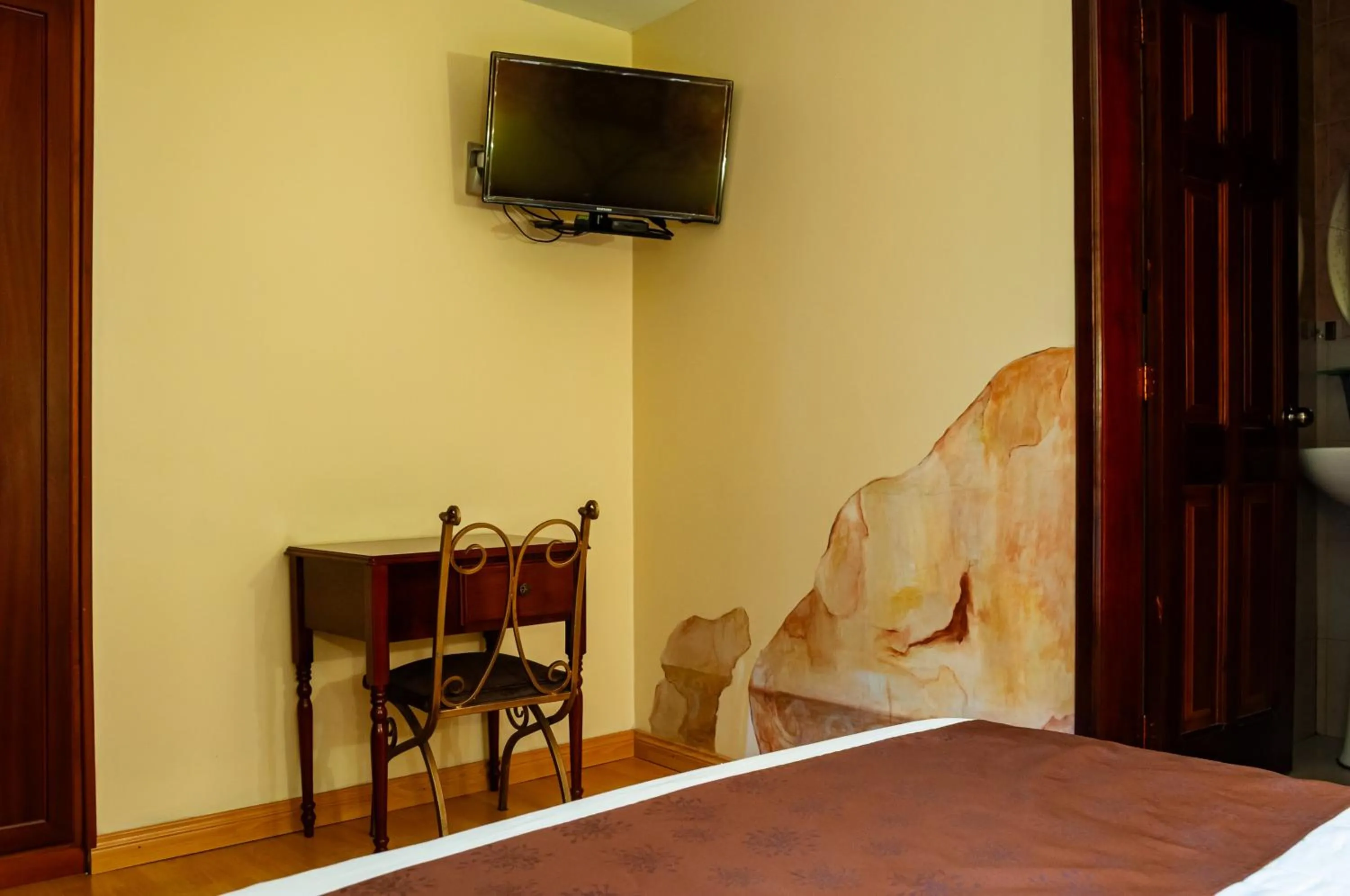 Bed in Hotel Campanario