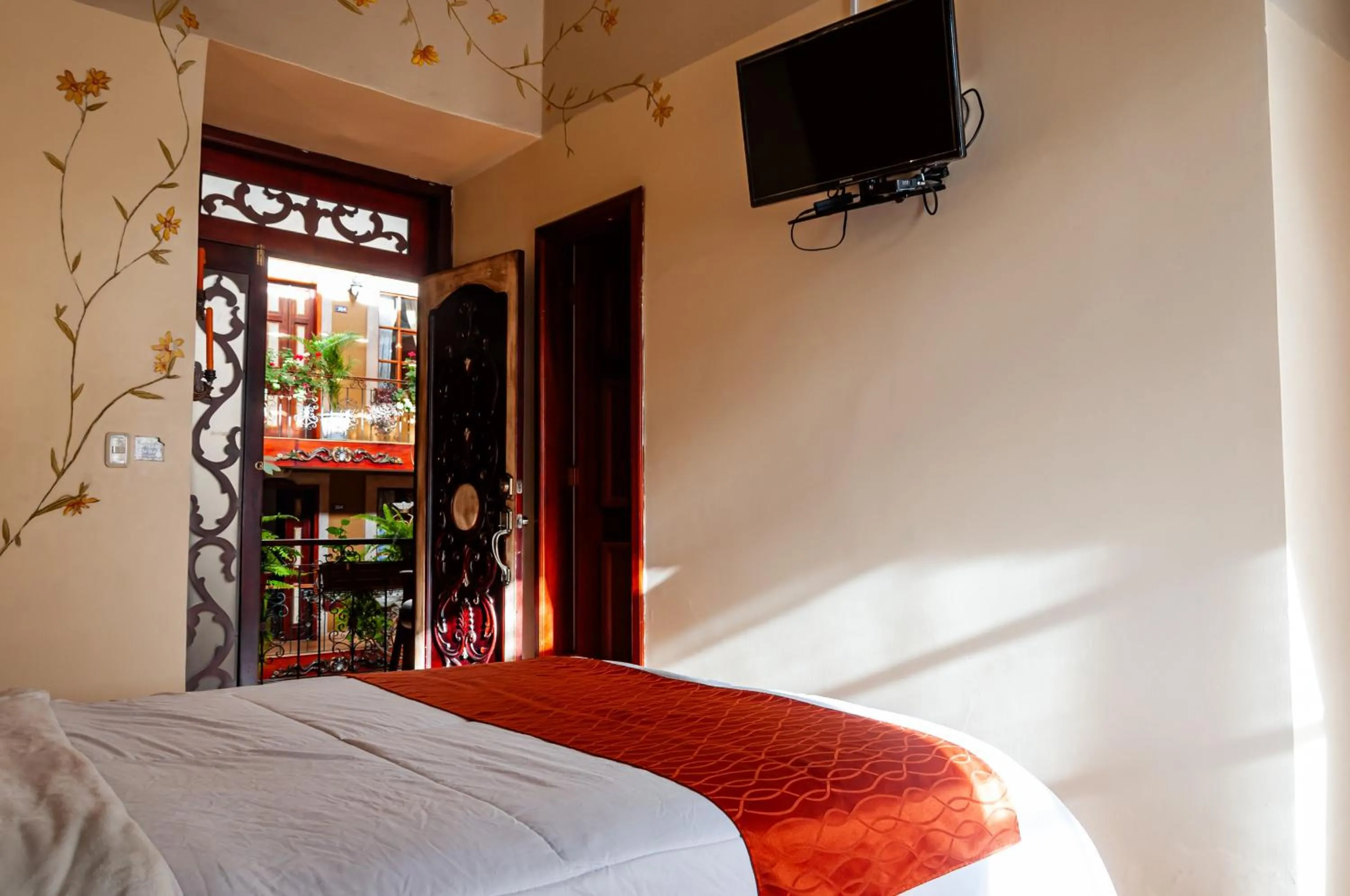 Bed in Hotel Campanario