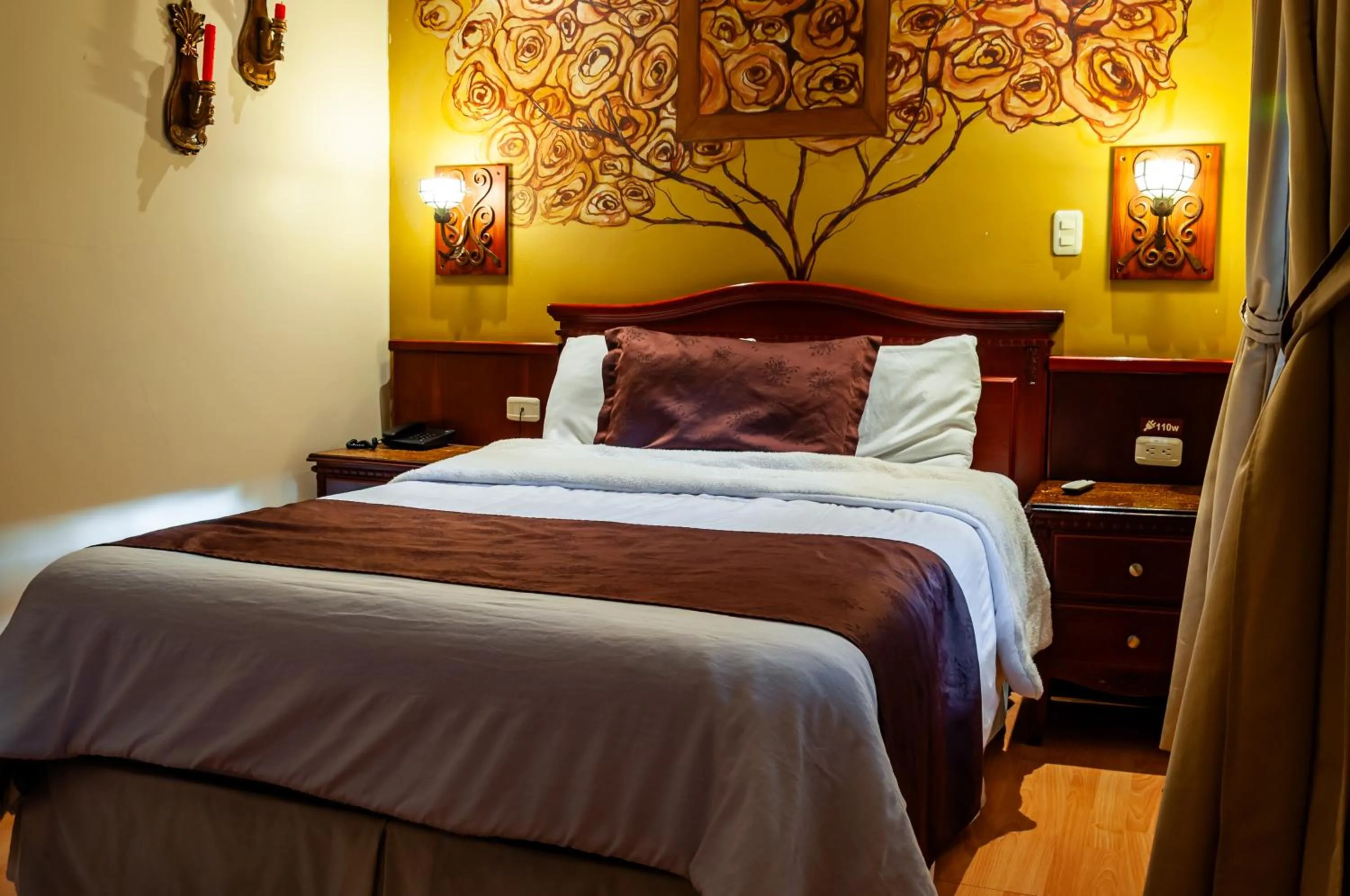 Bed in Hotel Campanario