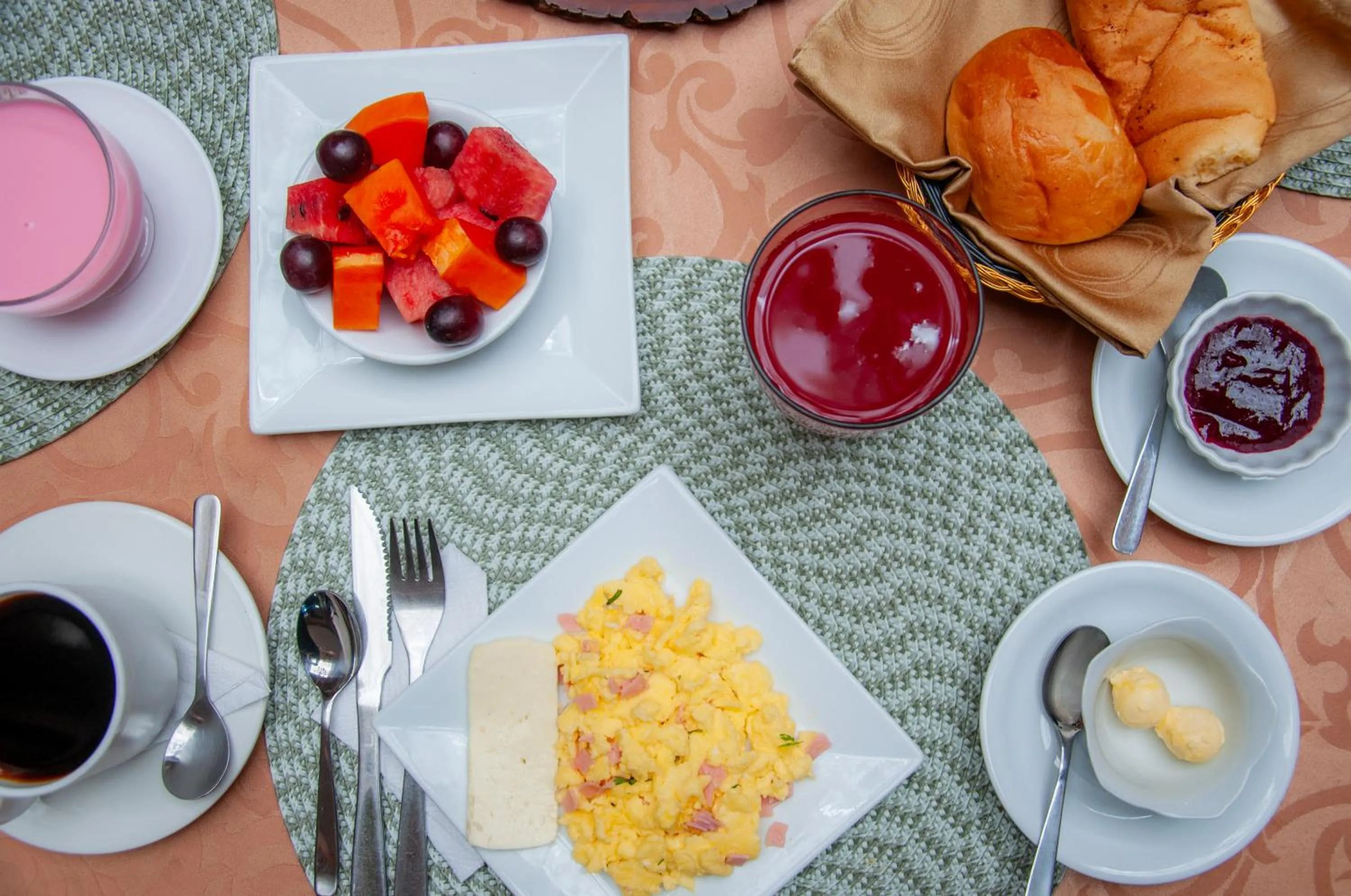 Breakfast in Hotel Campanario
