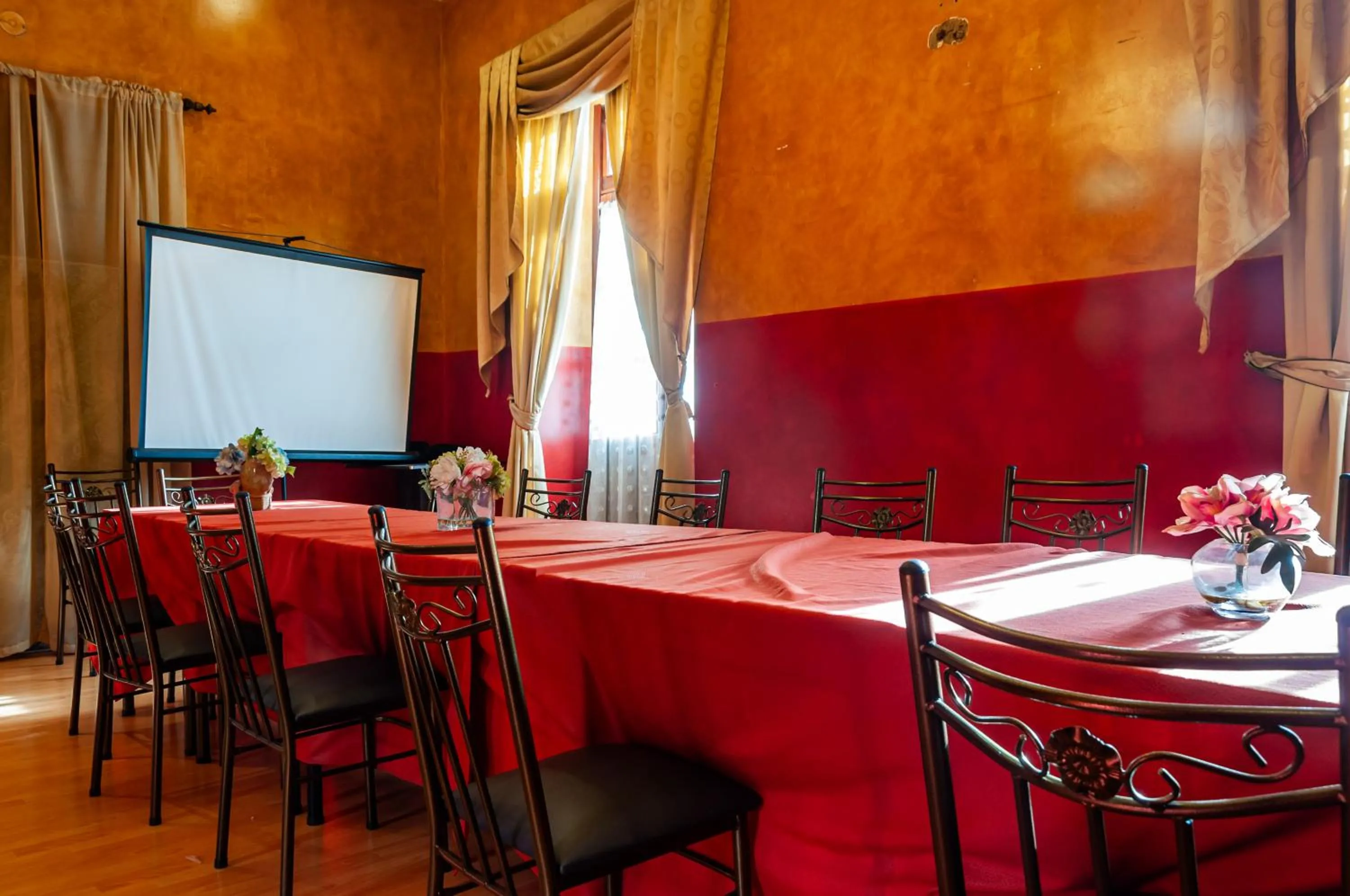 Meeting/conference room in Hotel Campanario