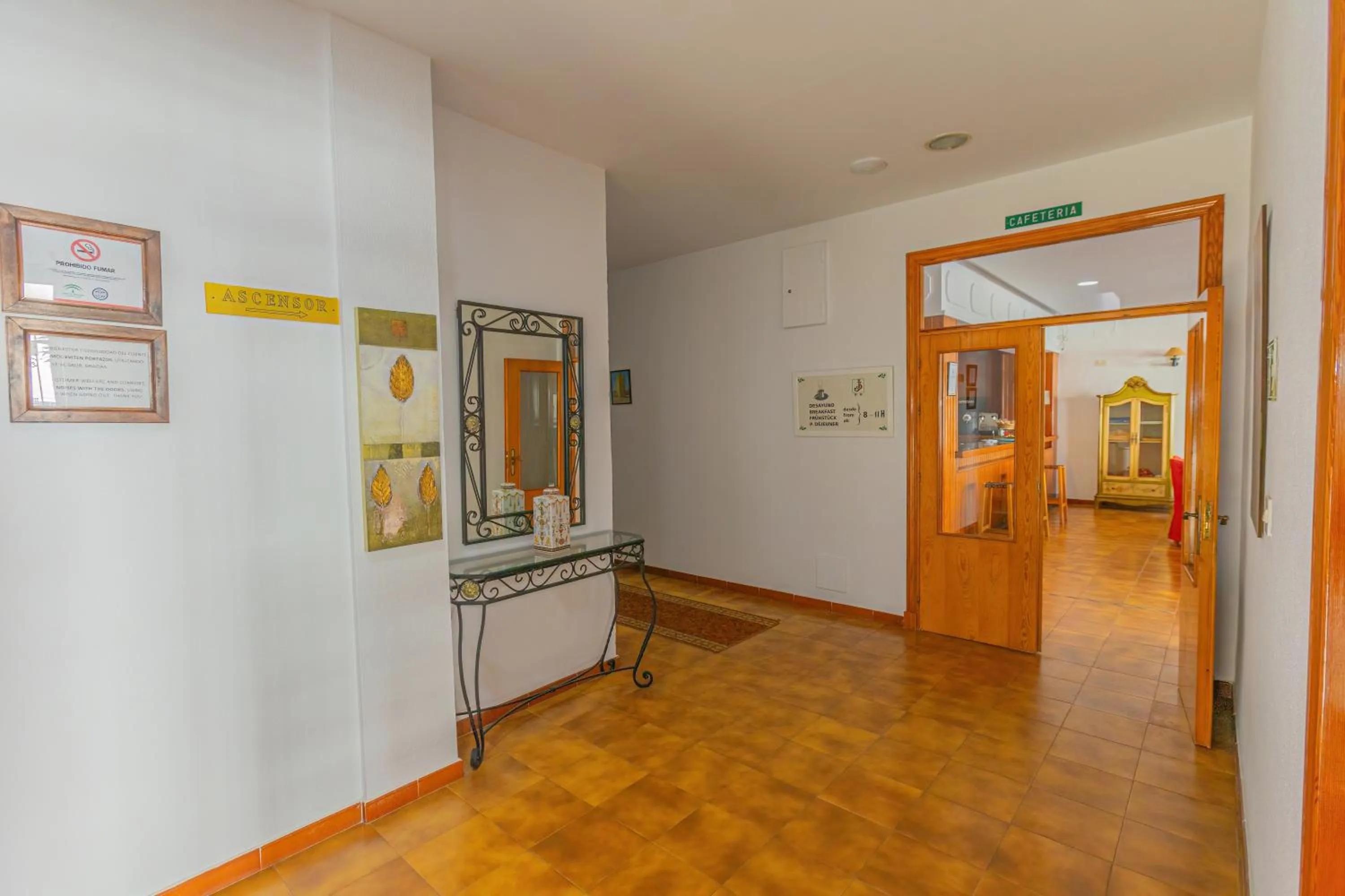 Area and facilities in Hotel Tres Jotas Conil