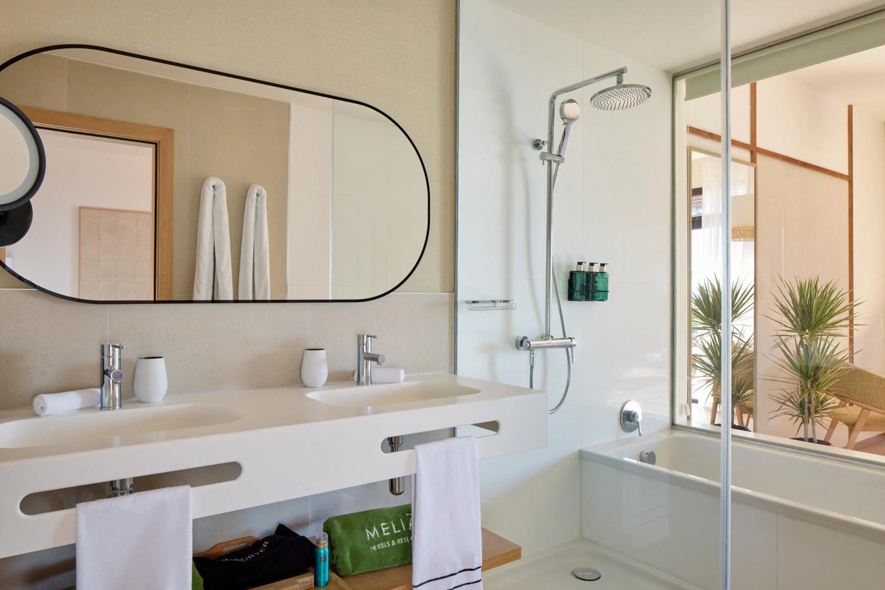 Shower in Melia Jardines del Teide - Adults Only