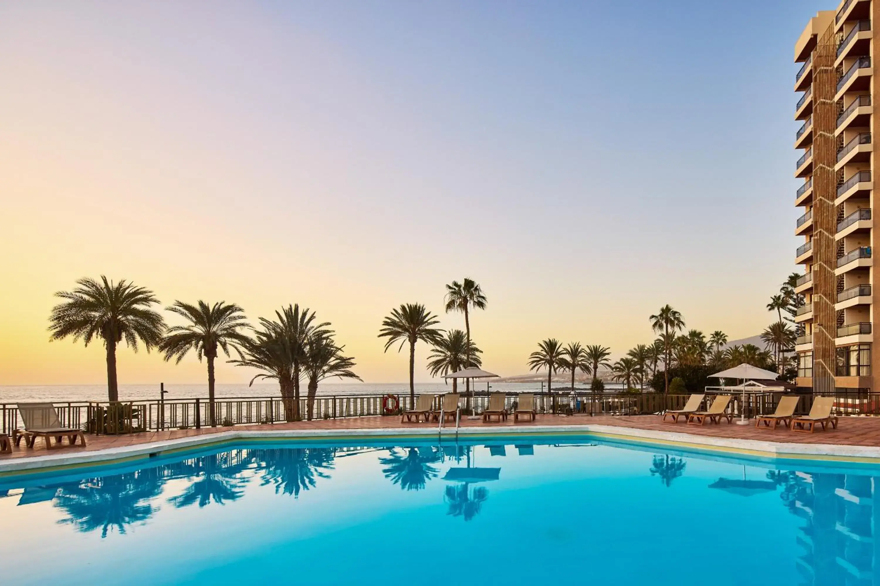 Swimming pool in Sol Tenerife Swimming pool in Sol Tenerife