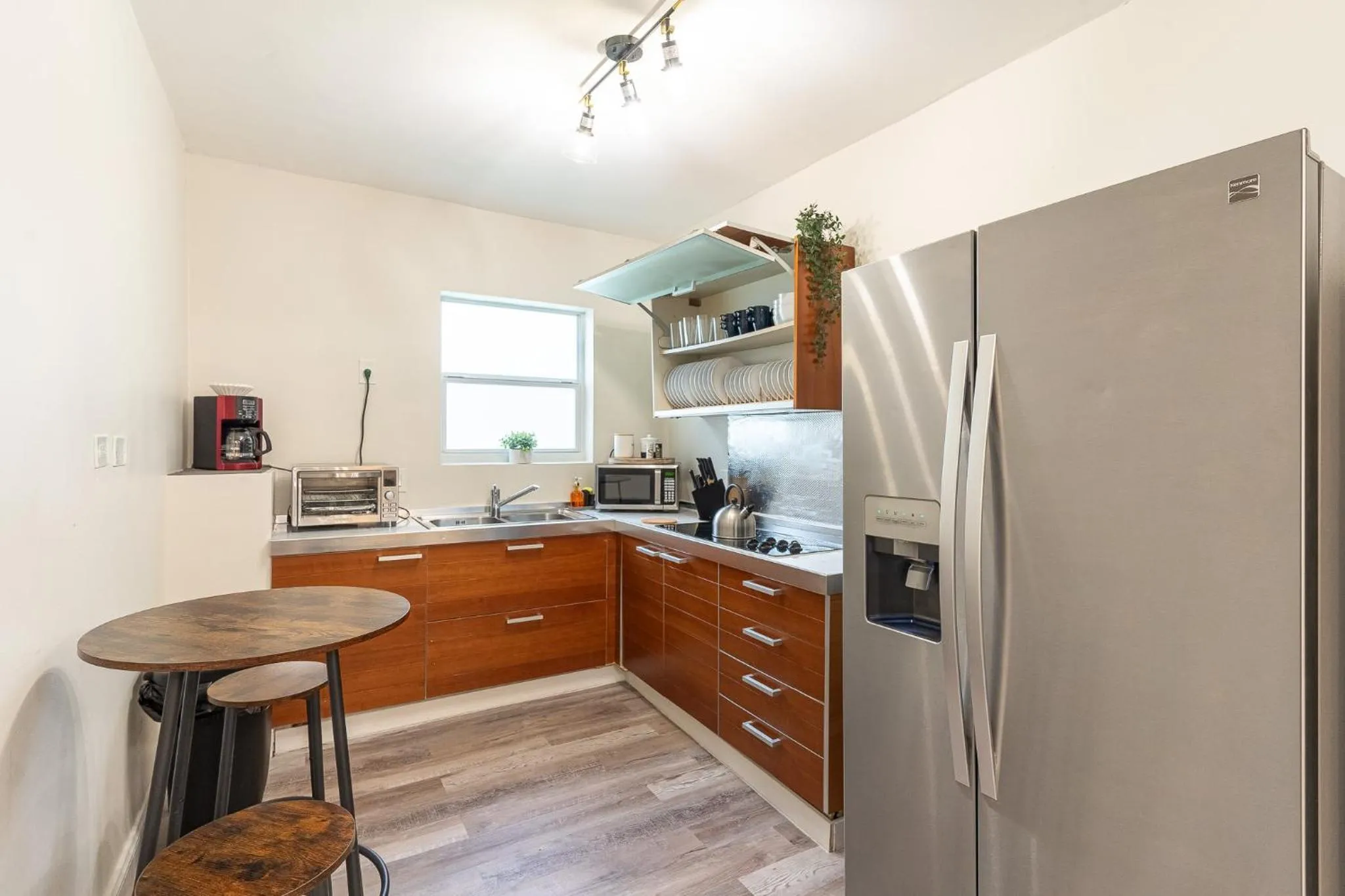 Oia House Brickell Beach 10 minutes Pool Location