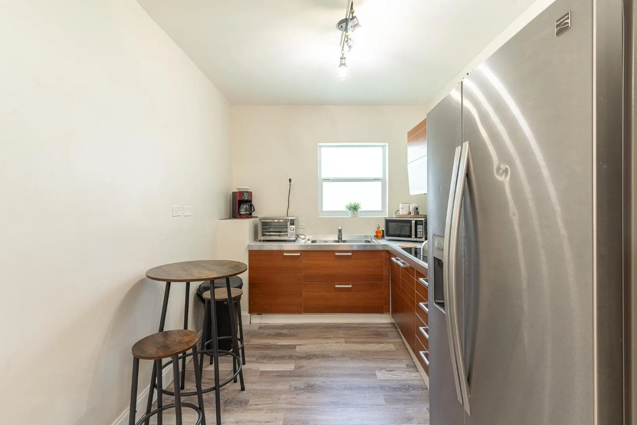 Oia House Brickell Beach 10 minutes Pool Location