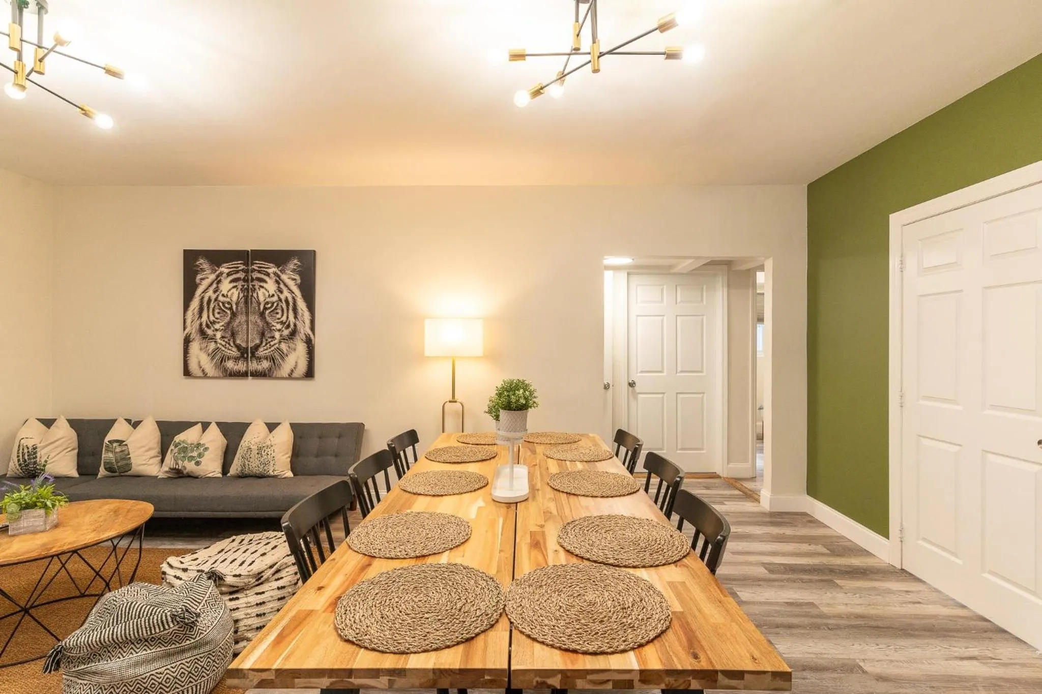 Oia House Brickell Beach 10 minutes Pool Location