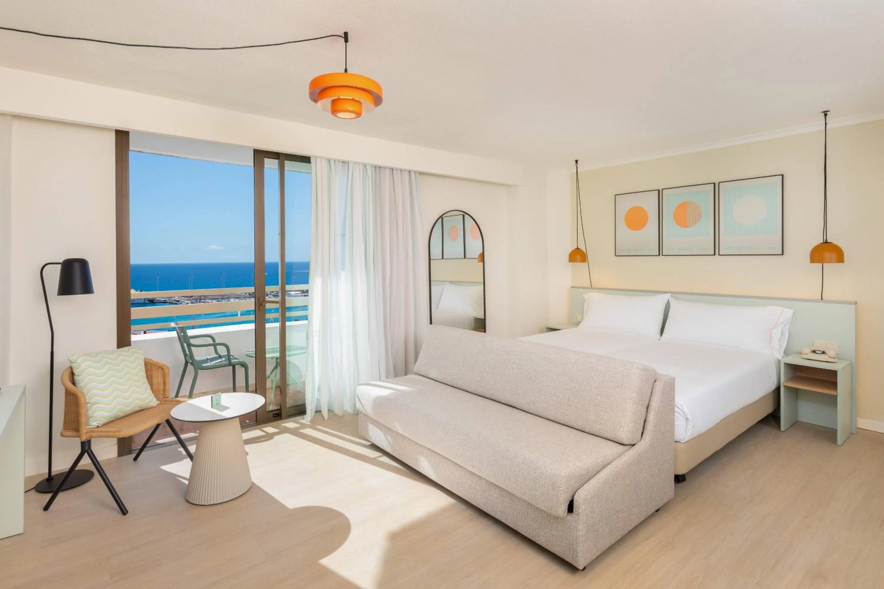 Property building, Bed in SOL Arona Tenerife