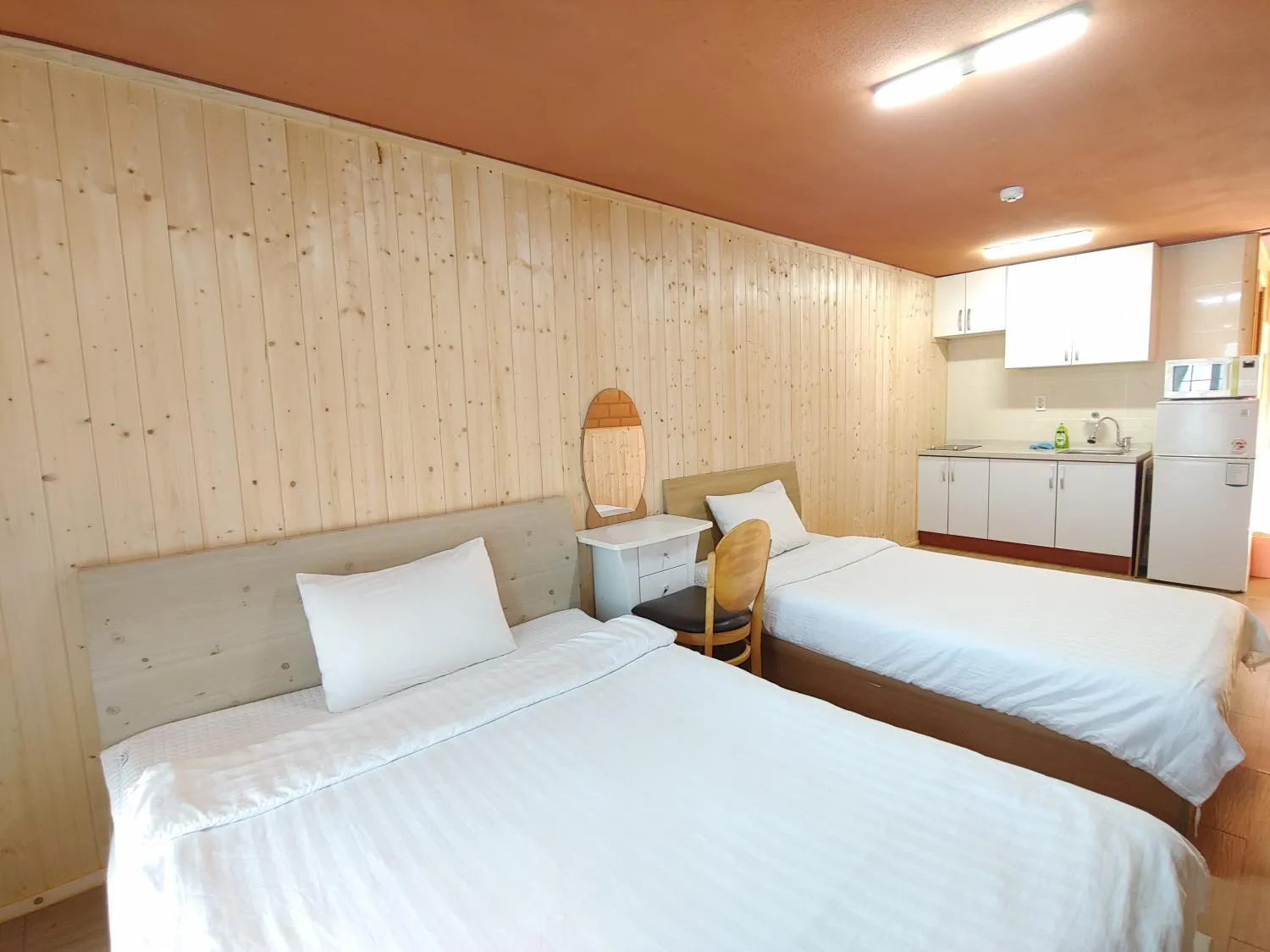 Bed in Jeju Hanibaram Pension