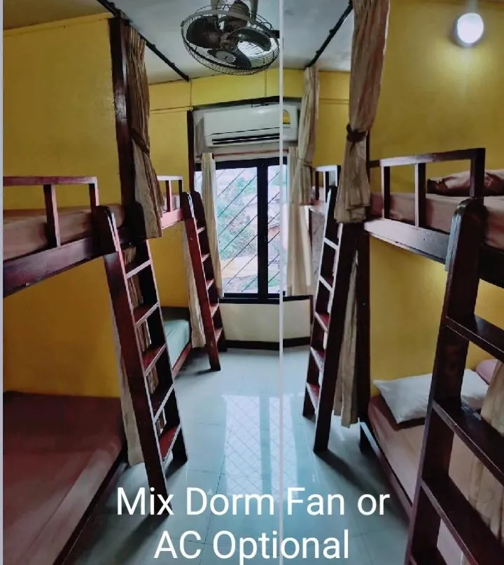 Chiang Mai Gate Capsule Hostel