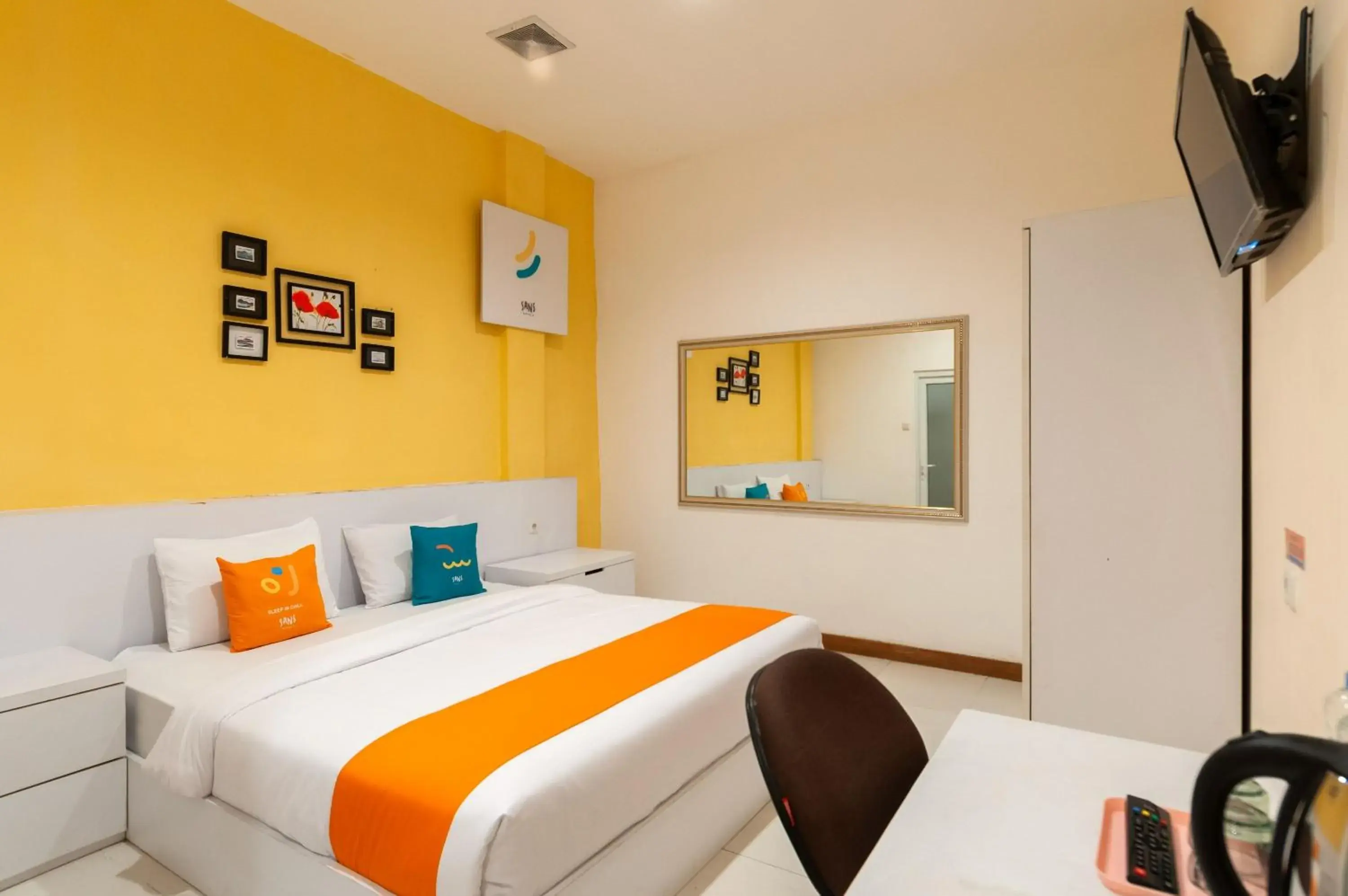 Bedroom, Bed in Sans Hotel Finest Medan Bedroom, Bed in Sans Hotel Finest Medan
