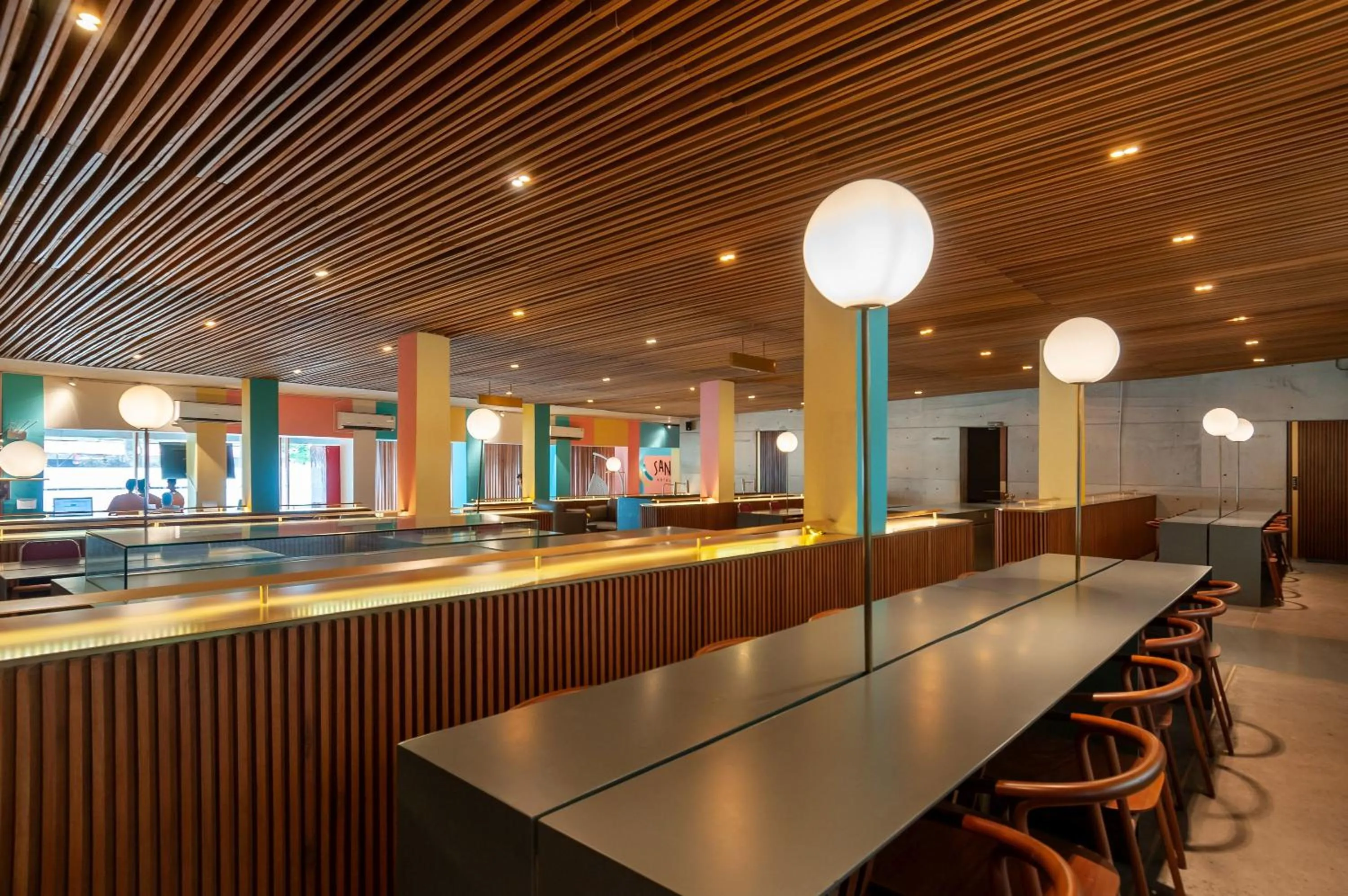 Restaurant/places to eat in Sans Hotel Finest Medan