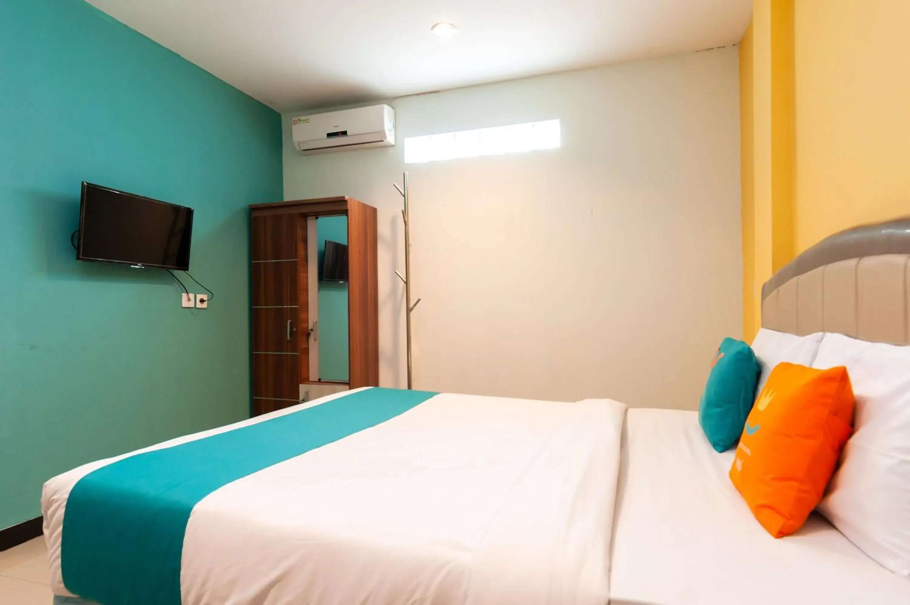 Bedroom, Bed in Sans Hotel Finest Medan Bedroom, Bed in Sans Hotel Finest Medan