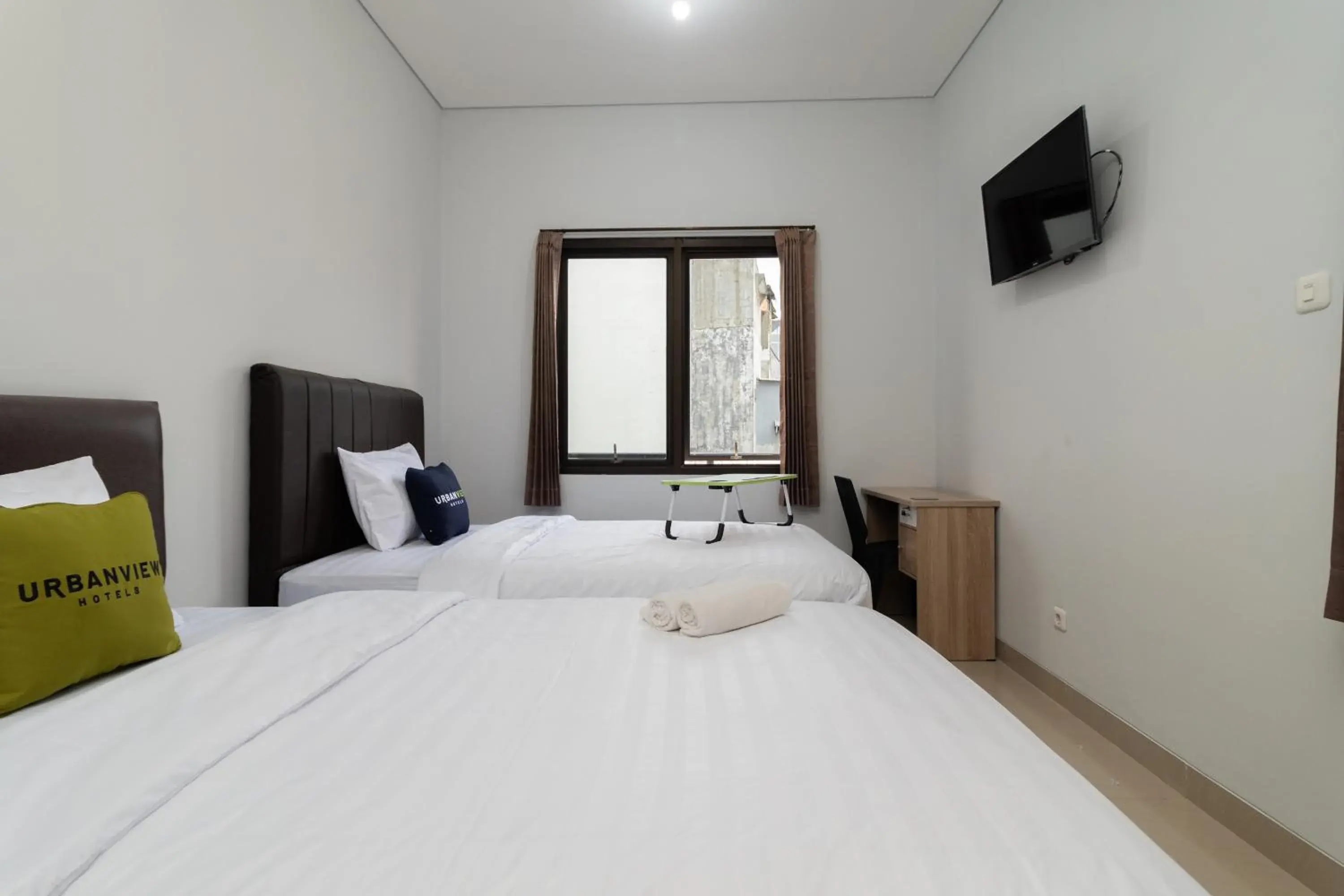 Urbanview Hotel Pasar Baru Jakarta by RedDoorz Urbanview Hotel Pasar Baru Jakarta by RedDoorz