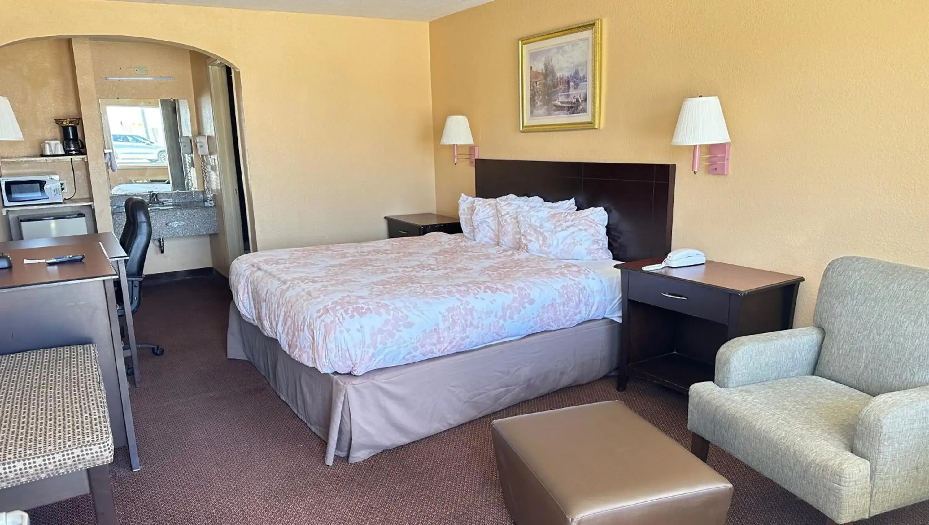 Bedroom, Bed in Apollo Lodge and RV Park Bedroom, Bed in Apollo Lodge and RV Park