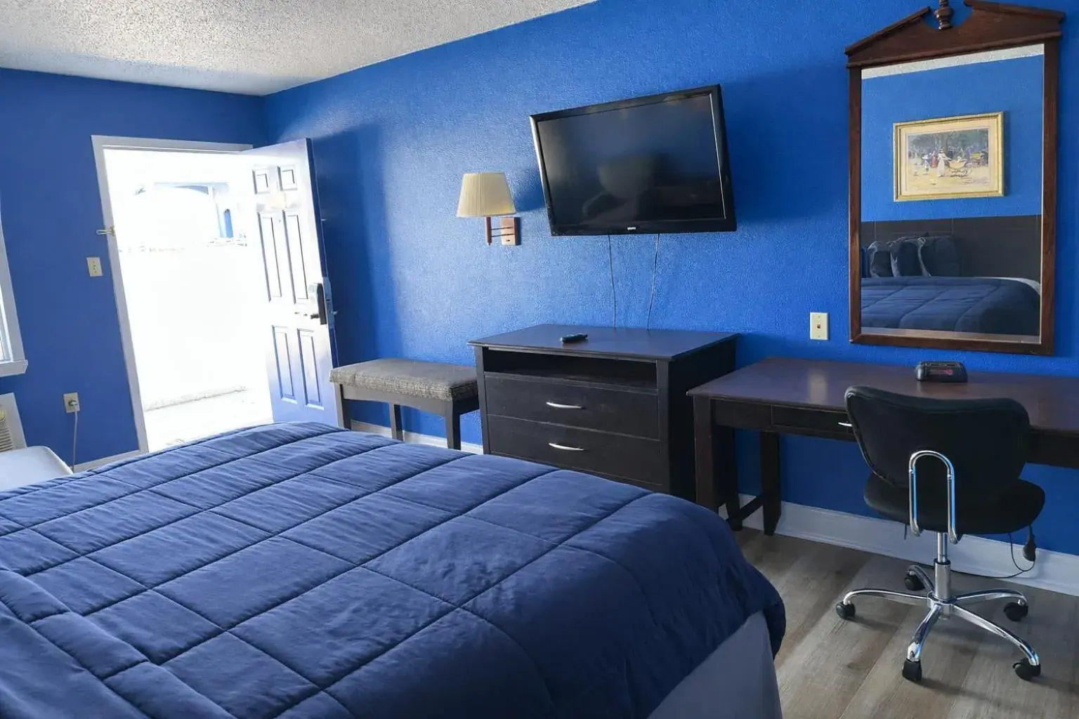 Standard King Room in Apollo Lodge and RV Park Standard King Room in Apollo Lodge and RV Park