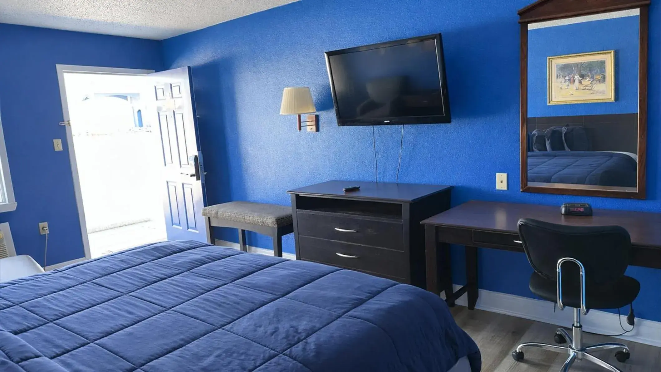 Bedroom, Bed in Apollo Lodge and RV Park Bedroom, Bed in Apollo Lodge and RV Park