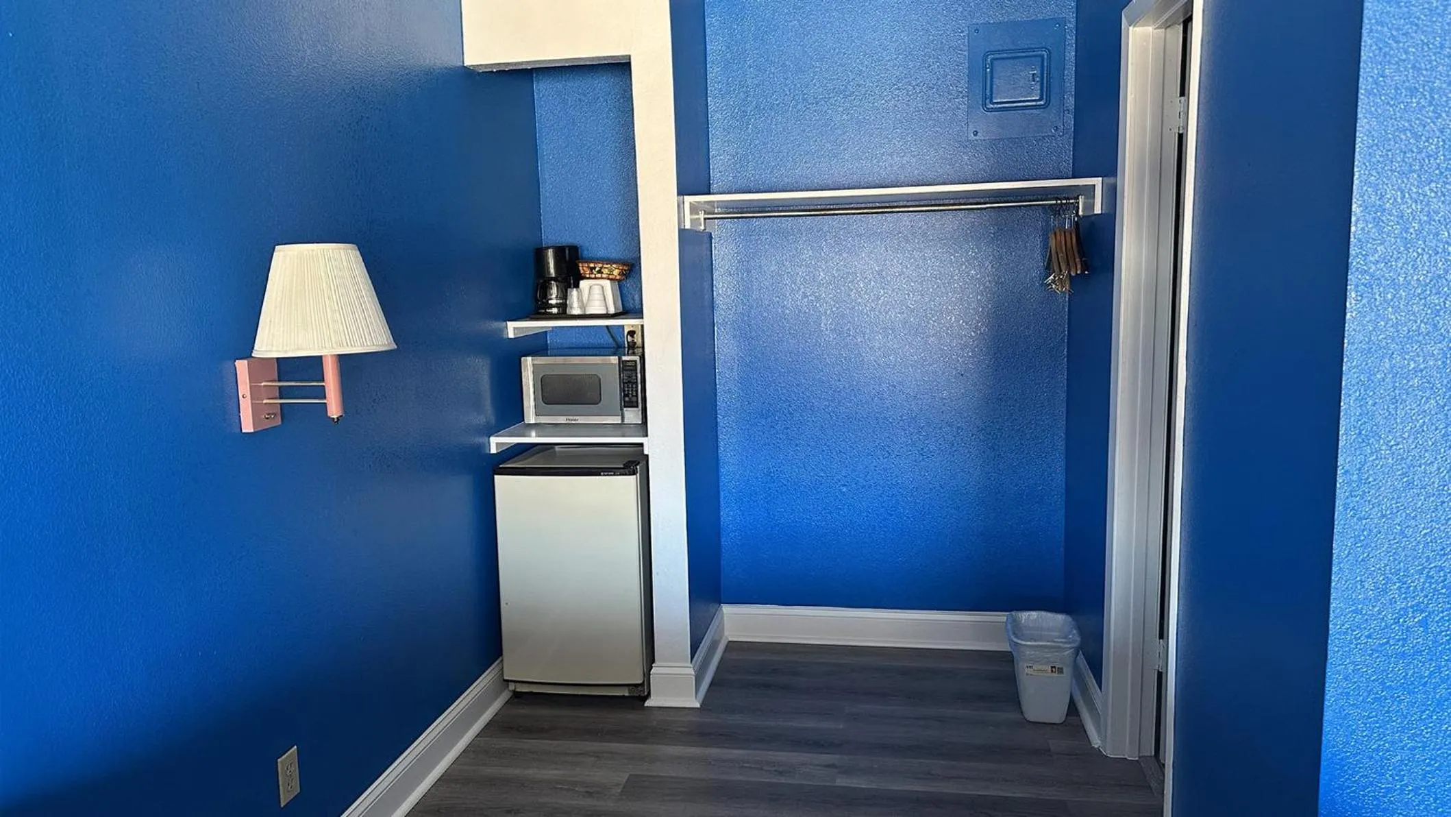 Bedroom in Apollo Lodge and RV Park