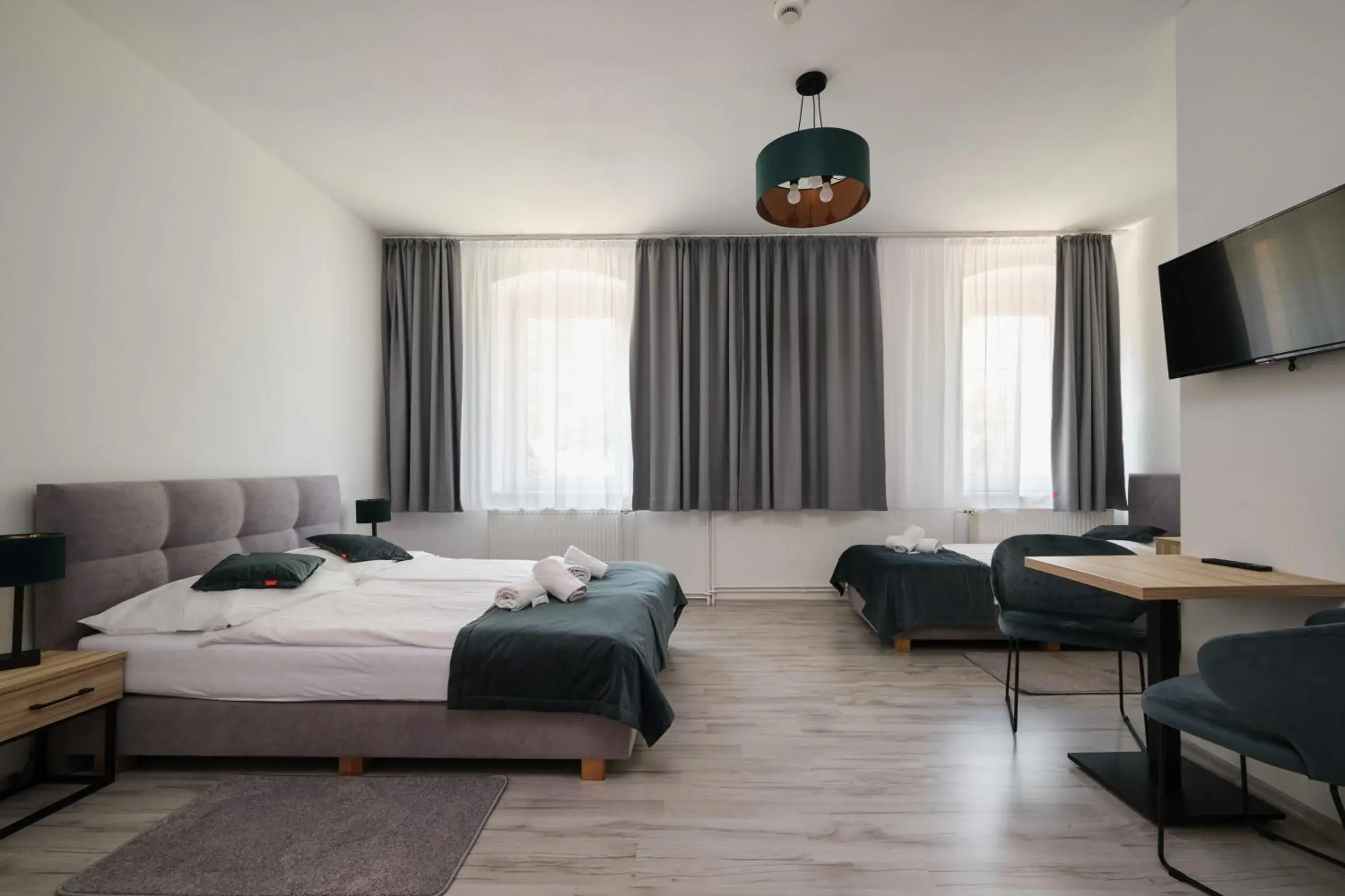 Triple Room in Dobrzyński Resort Hotel Nefryt Triple Room in Dobrzyński Resort Hotel Nefryt