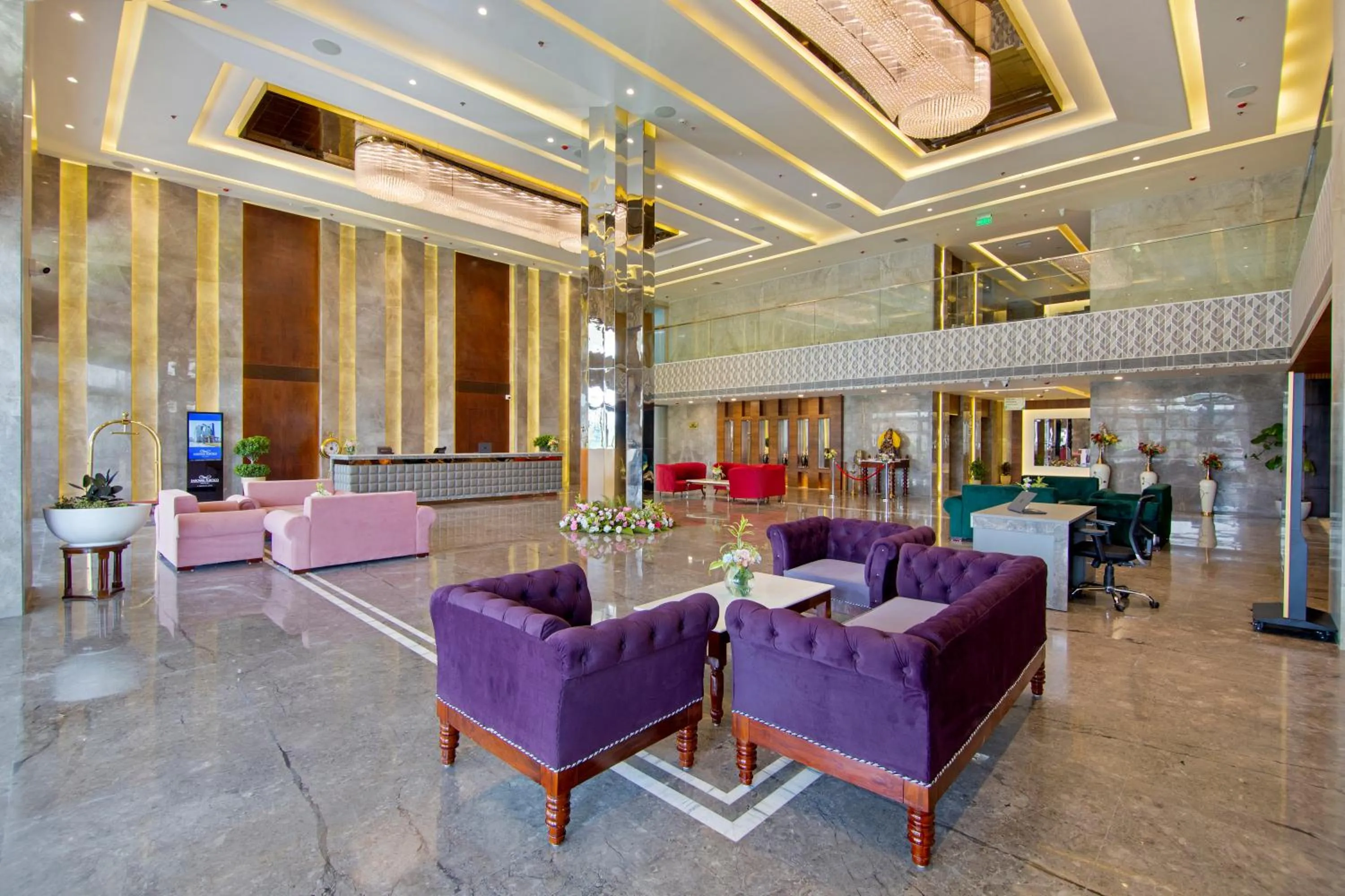 Lobby or reception in Sarovar Portico Sonipat