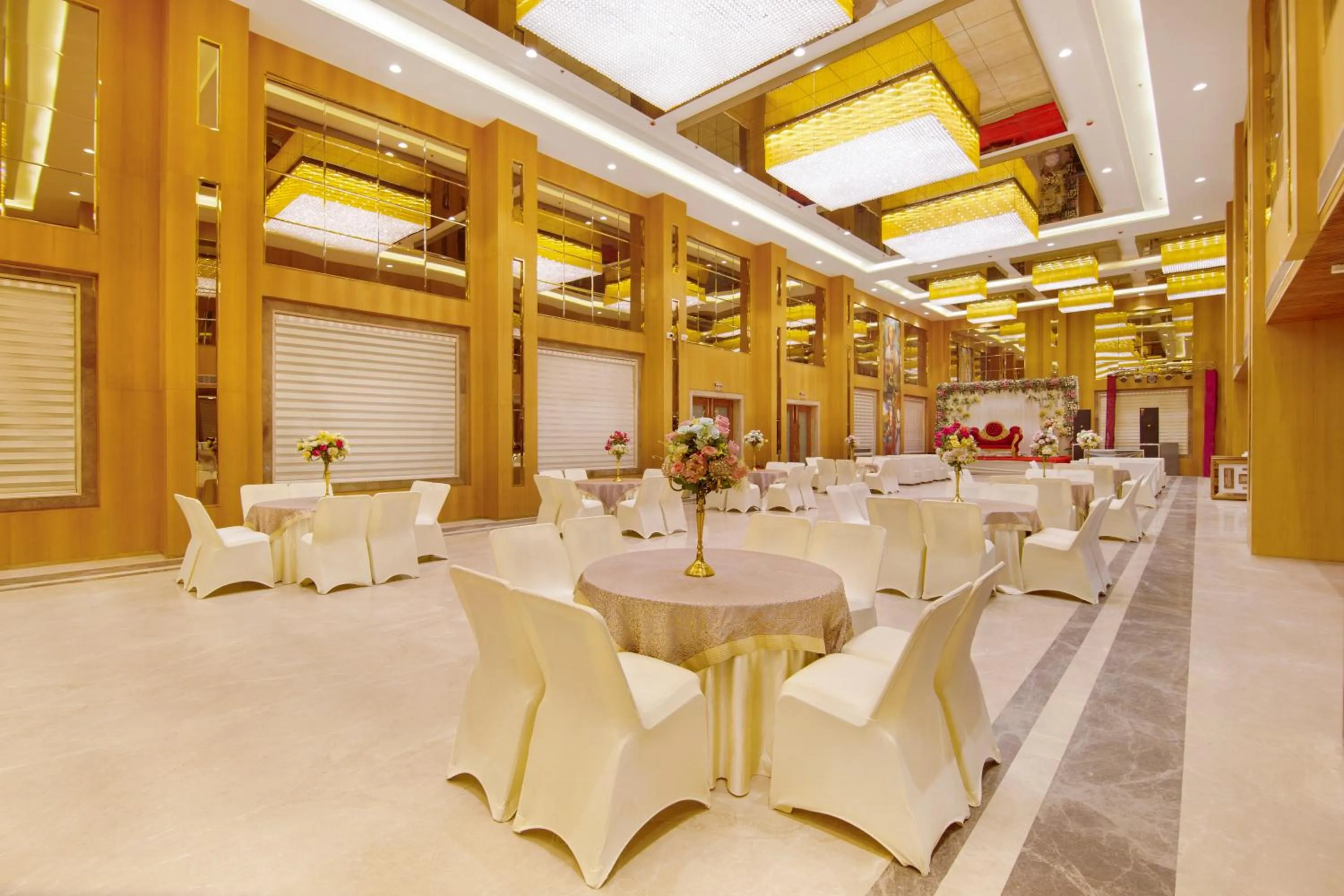 Banquet/Function facilities in Sarovar Portico Sonipat