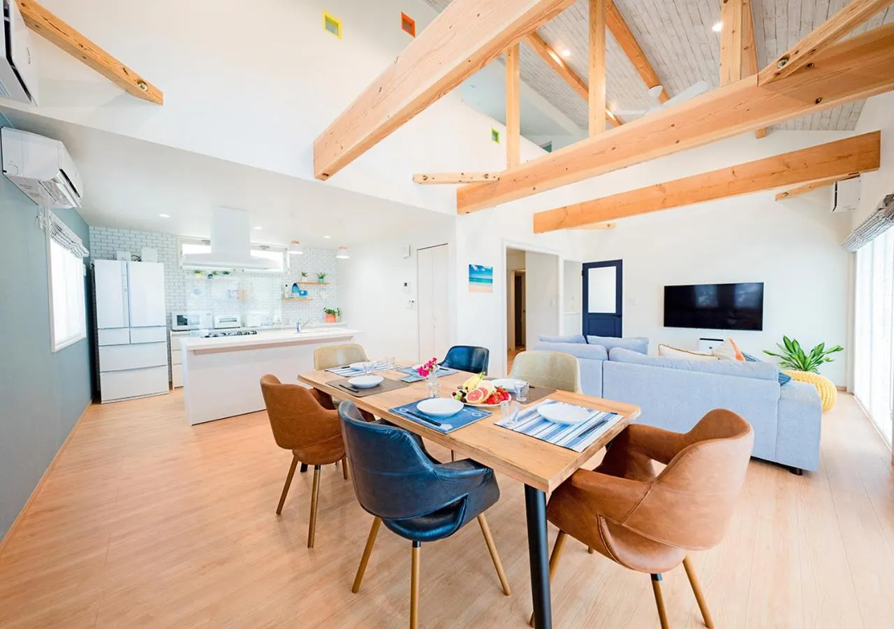 TV and multimedia in Villa Malibu Palm Springs Miyakojima Resort