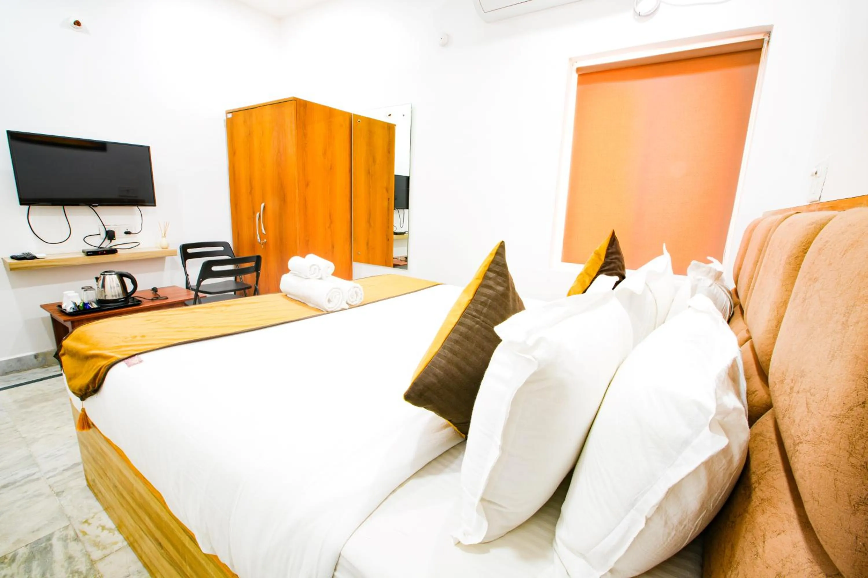 TV and multimedia in La Hometel Hotel - HITECH City Hyderabad