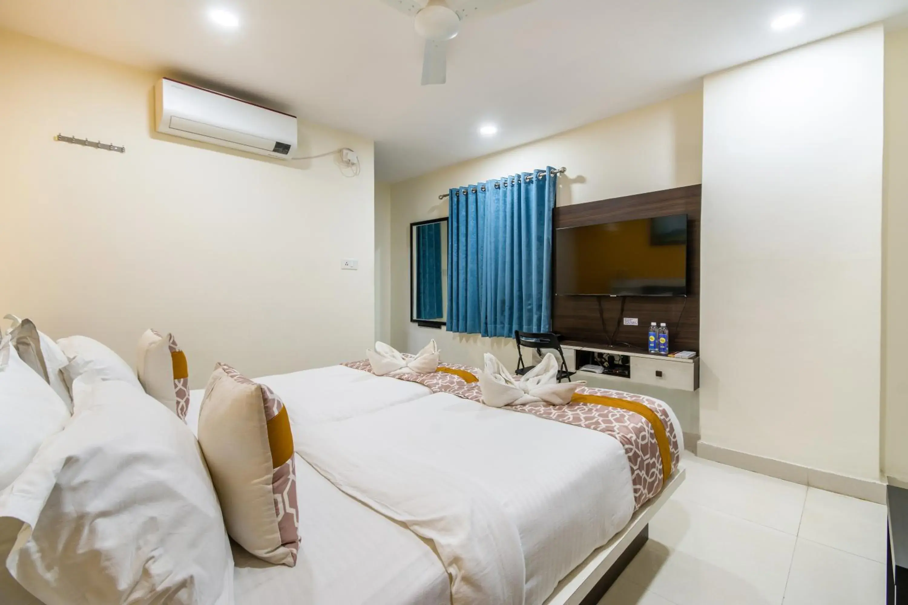 Bed in La Hometel Hotel - HITECH City Hyderabad Bed in La Hometel Hotel - HITECH City Hyderabad