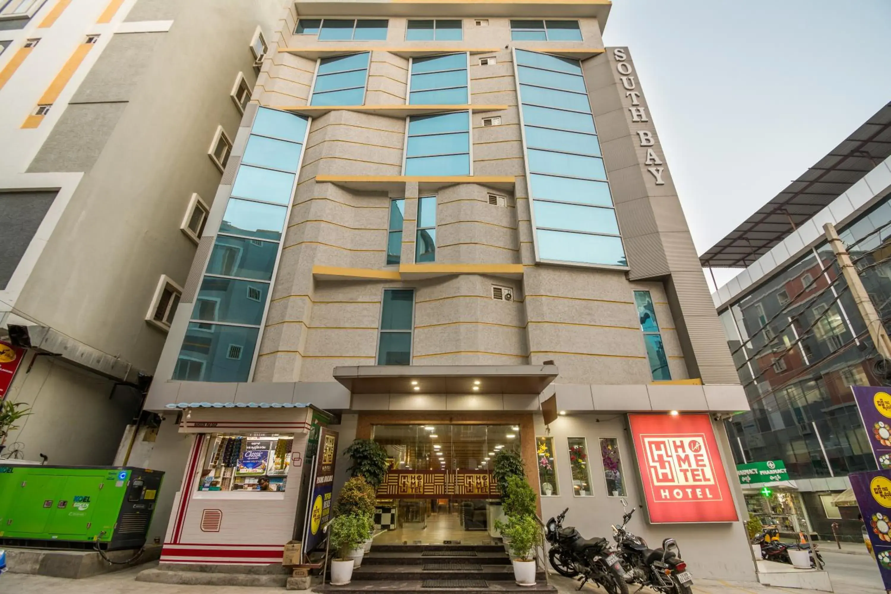 Facade/entrance in La Hometel Hotel - HITECH City Hyderabad Facade/entrance in La Hometel Hotel - HITECH City Hyderabad