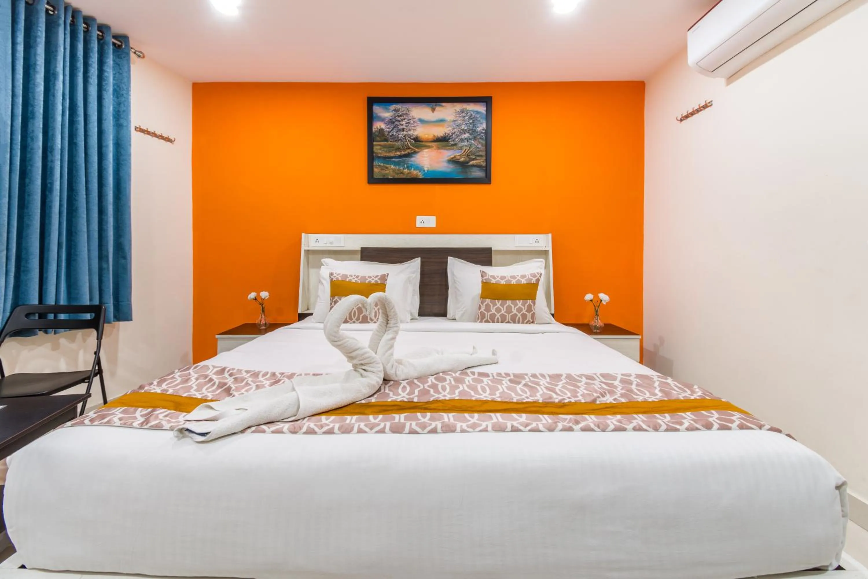 Photo of the whole room in La Hometel Hotel - HITECH City Hyderabad