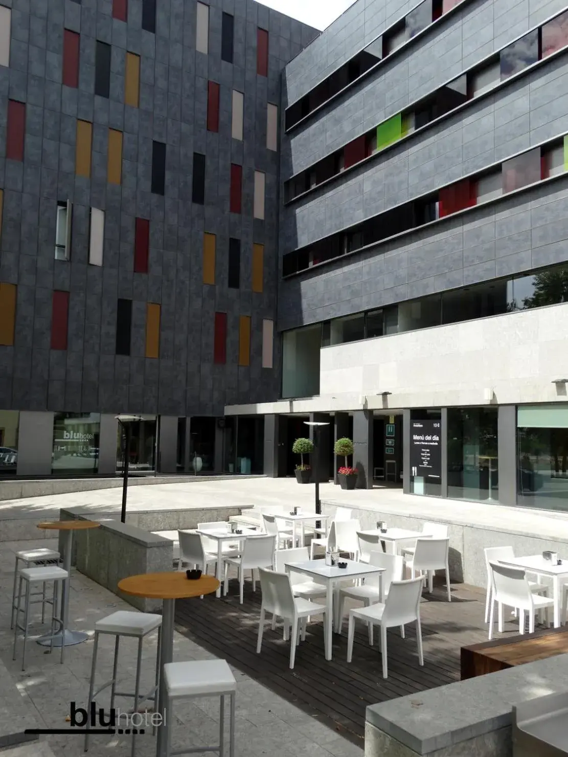 Restaurant/places to eat in Blu Hotel Almansa Restaurant/places to eat in Blu Hotel Almansa