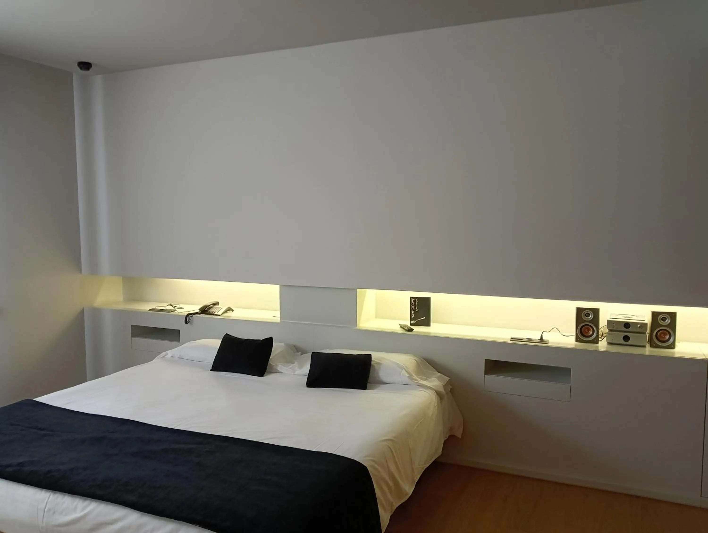 Bed in Blu Hotel Almansa