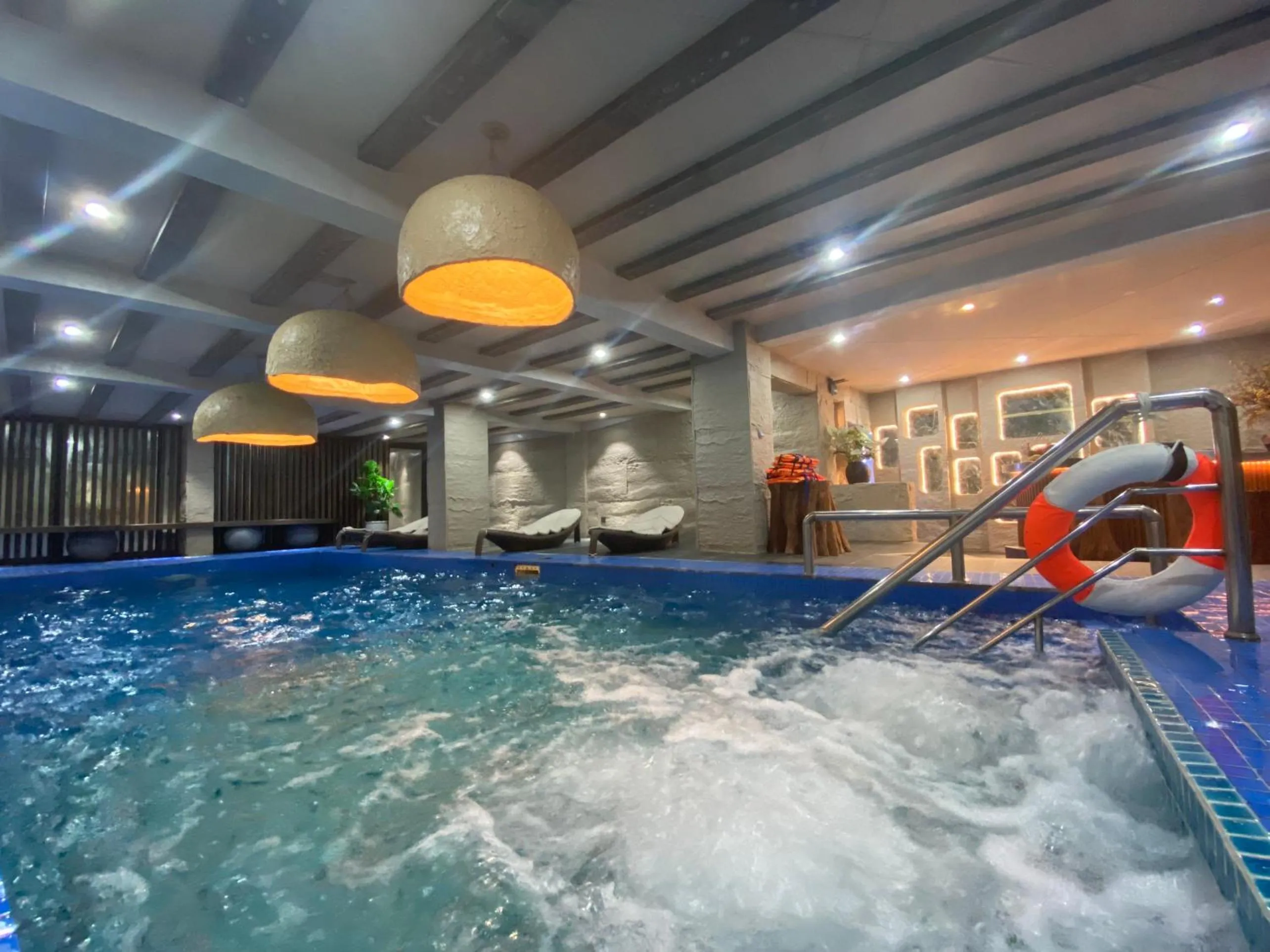 Swimming pool in HOTEL DE SAPA