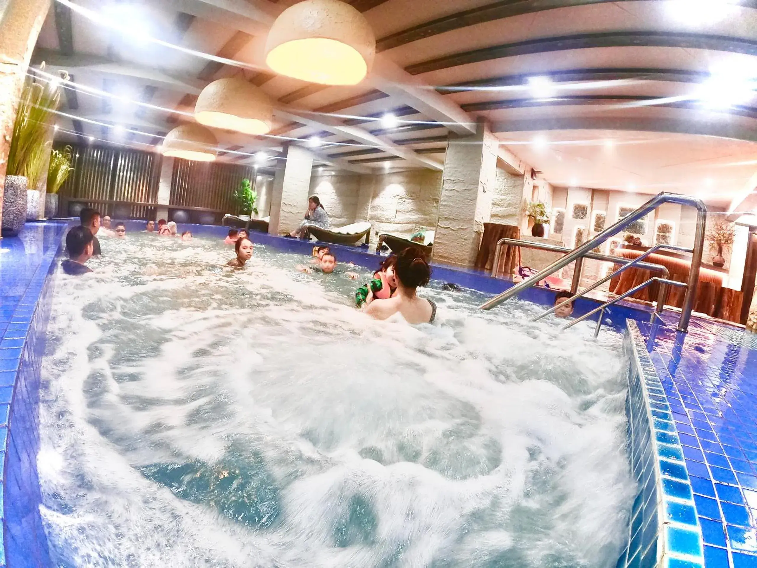 Swimming pool in HOTEL DE SAPA Swimming pool in HOTEL DE SAPA