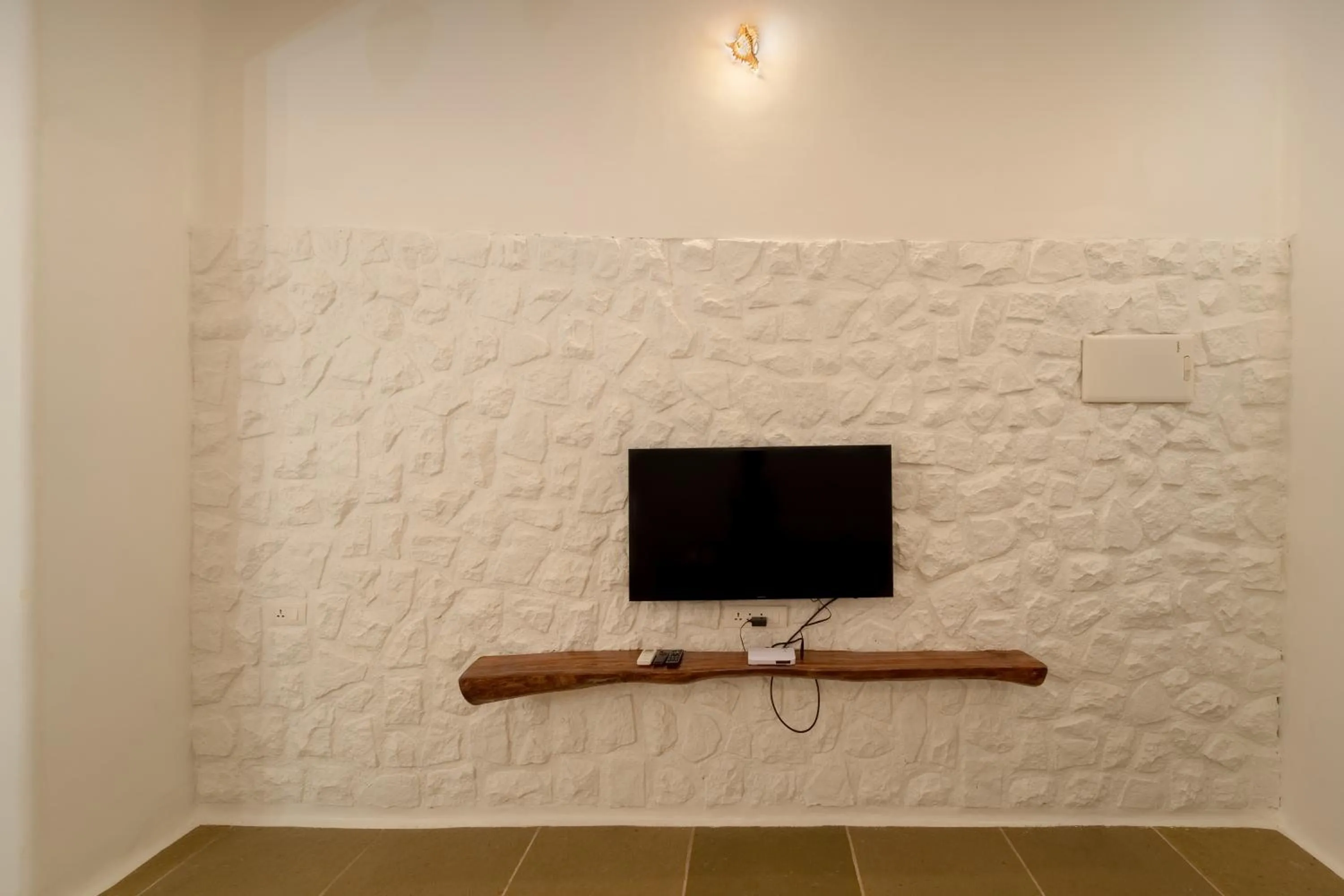 TV and multimedia in Conch Resort Luxury Private Pool Suites