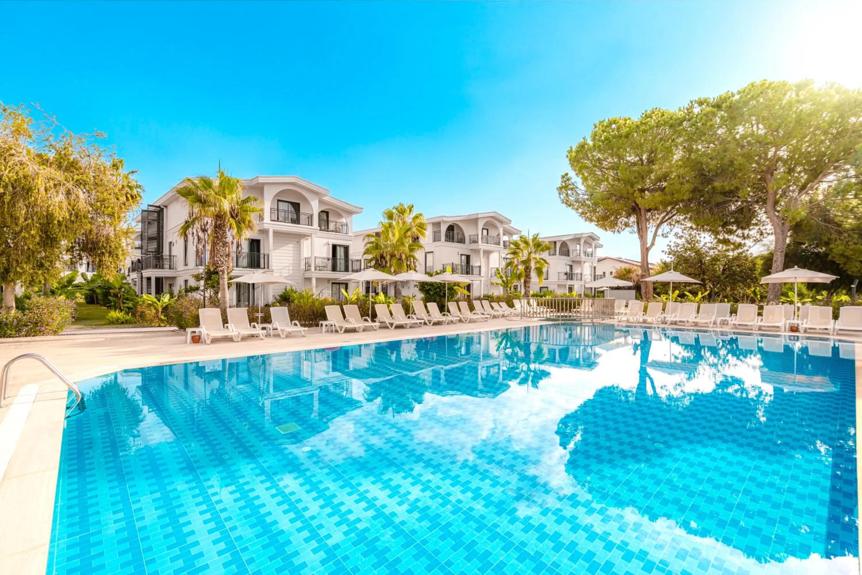 La Benata Beach Hotel