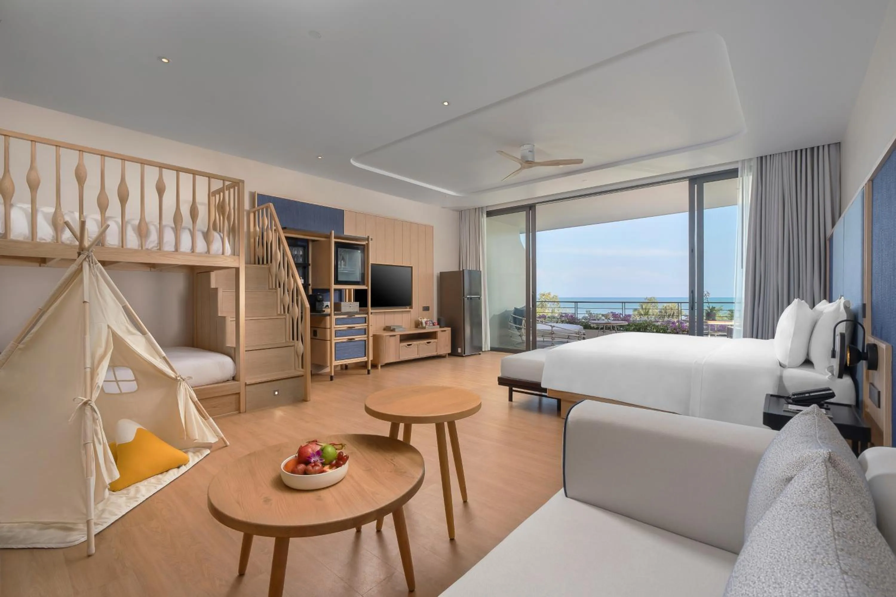 Communal lounge/ TV room, Bed in Anantara Koh Yao Yai Resort & Villas