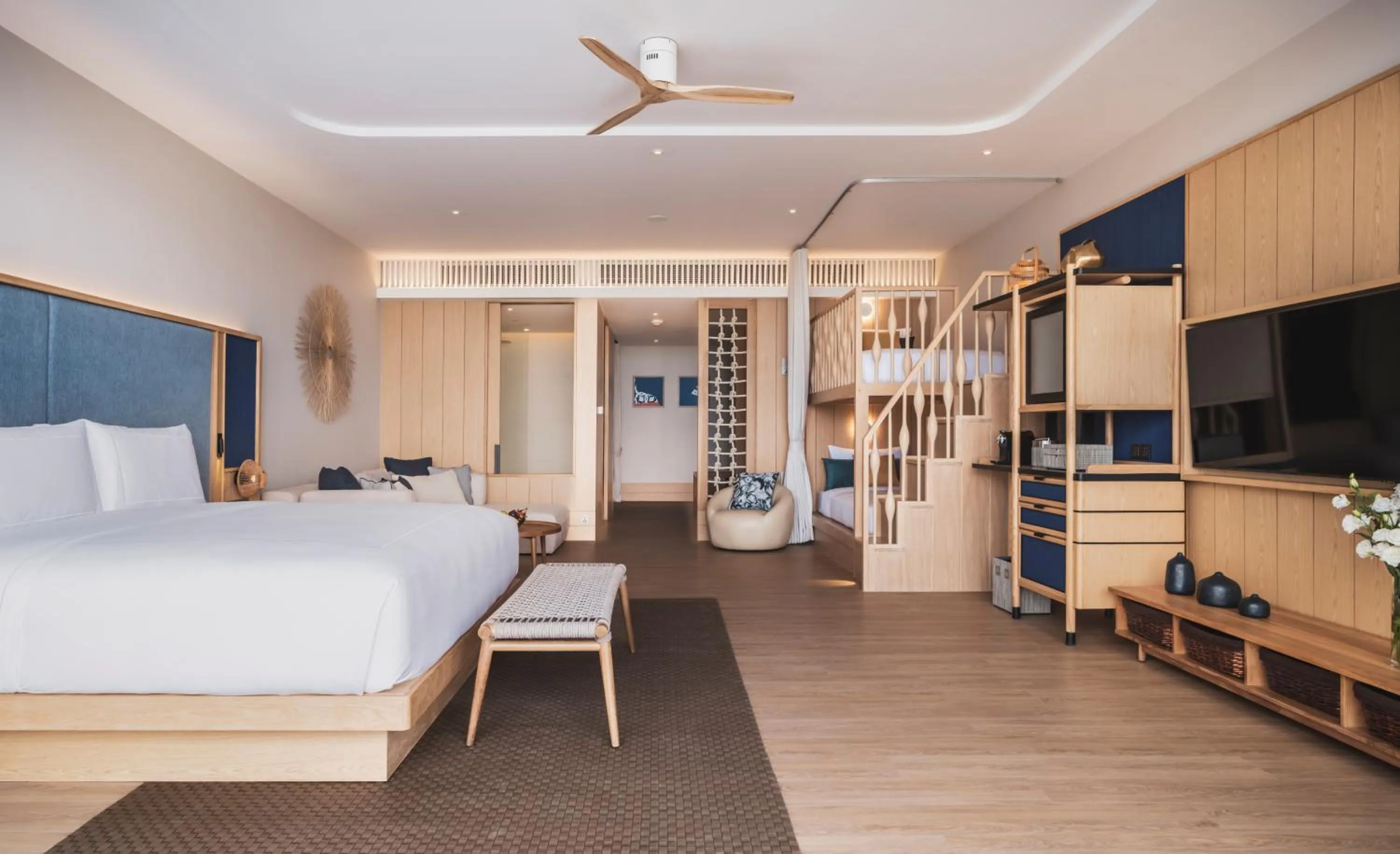 Communal lounge/ TV room, Bed in Anantara Koh Yao Yai Resort & Villas